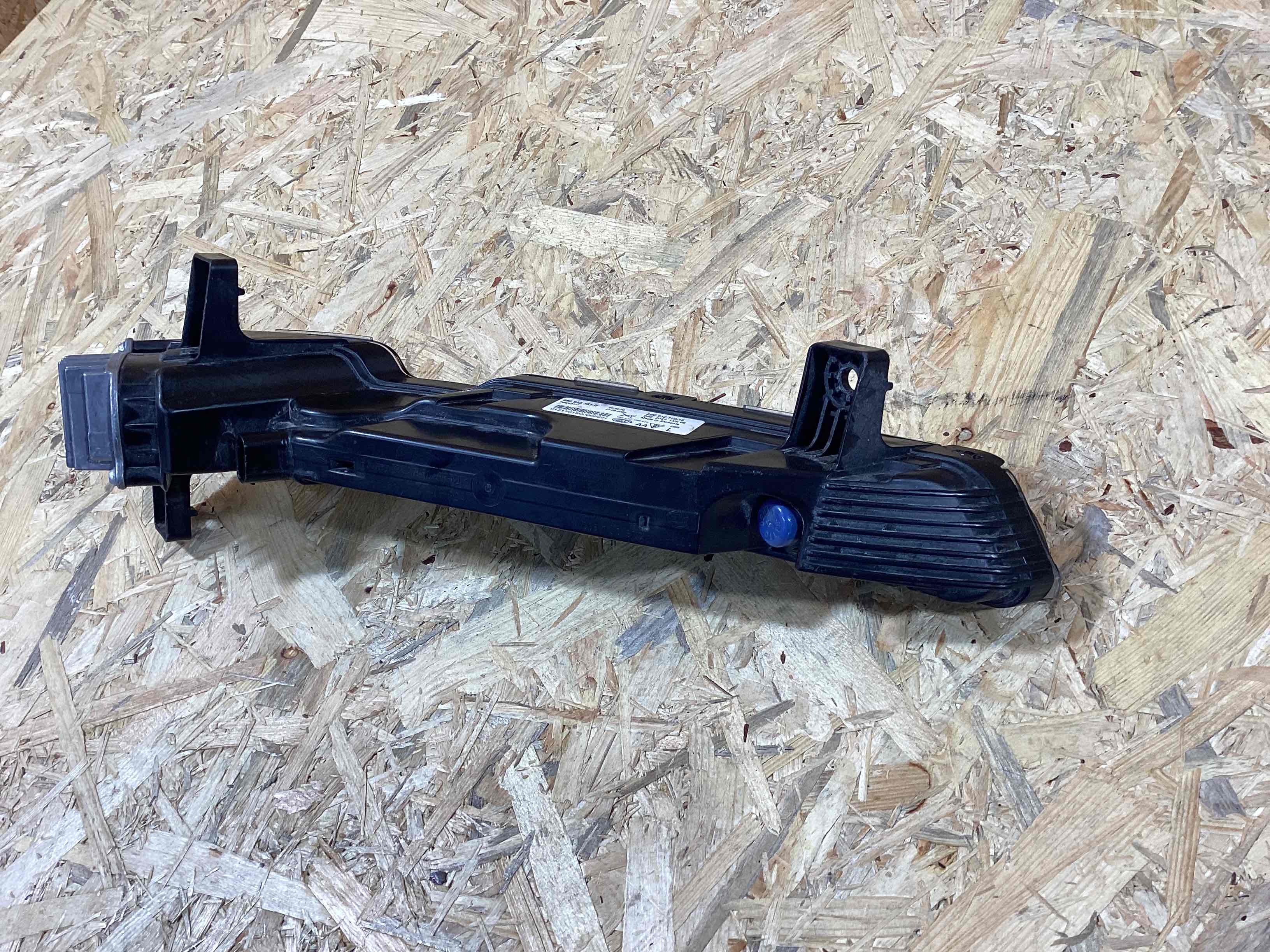 Фара противотуманная Porsche Boxster 718 020426-105