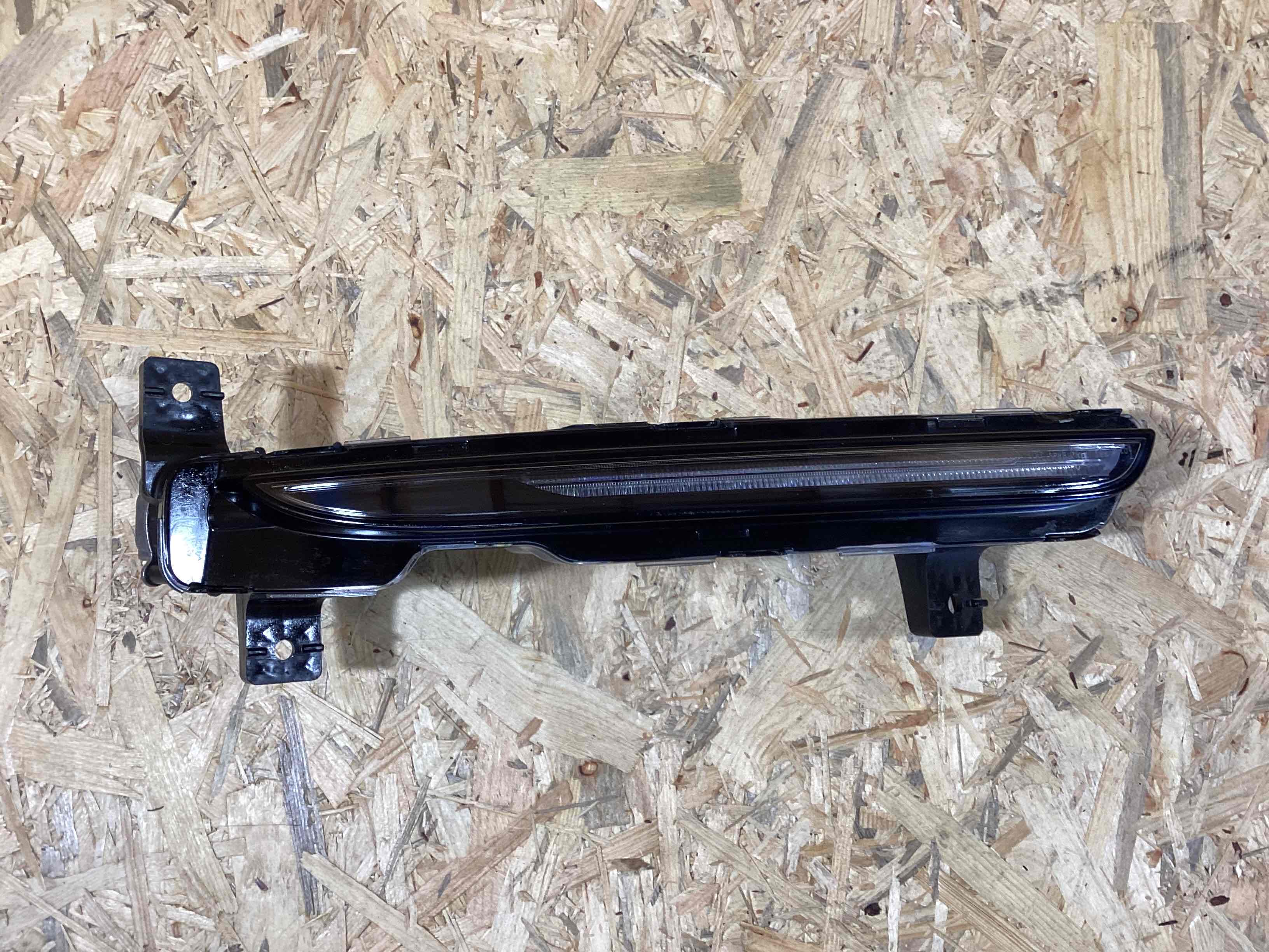 Фара противотуманная Porsche Boxster 718 020426-105