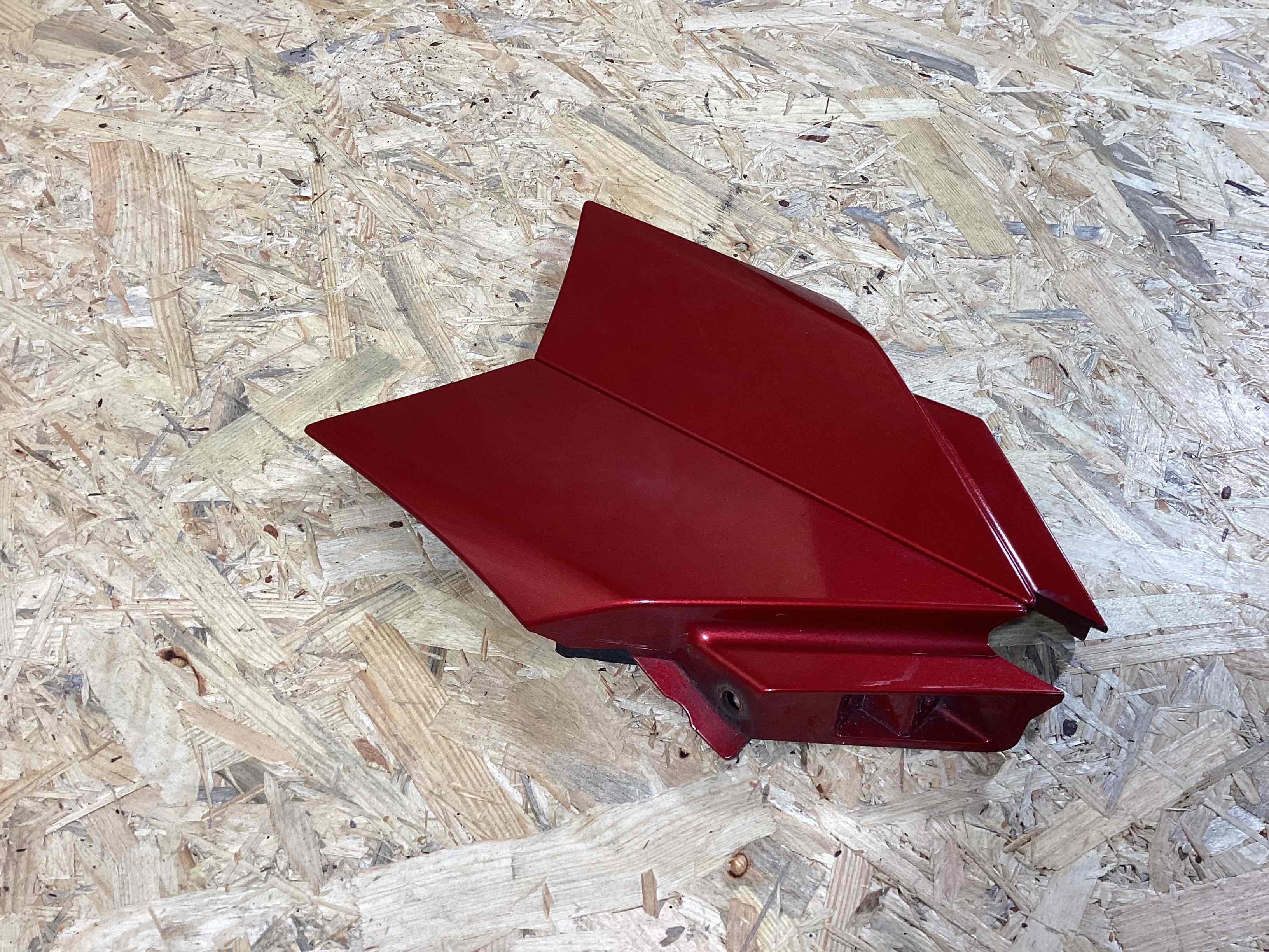 Молдинг крыла, решетки и жабры крыла Land Rover Discovery Sport L550 020426-109