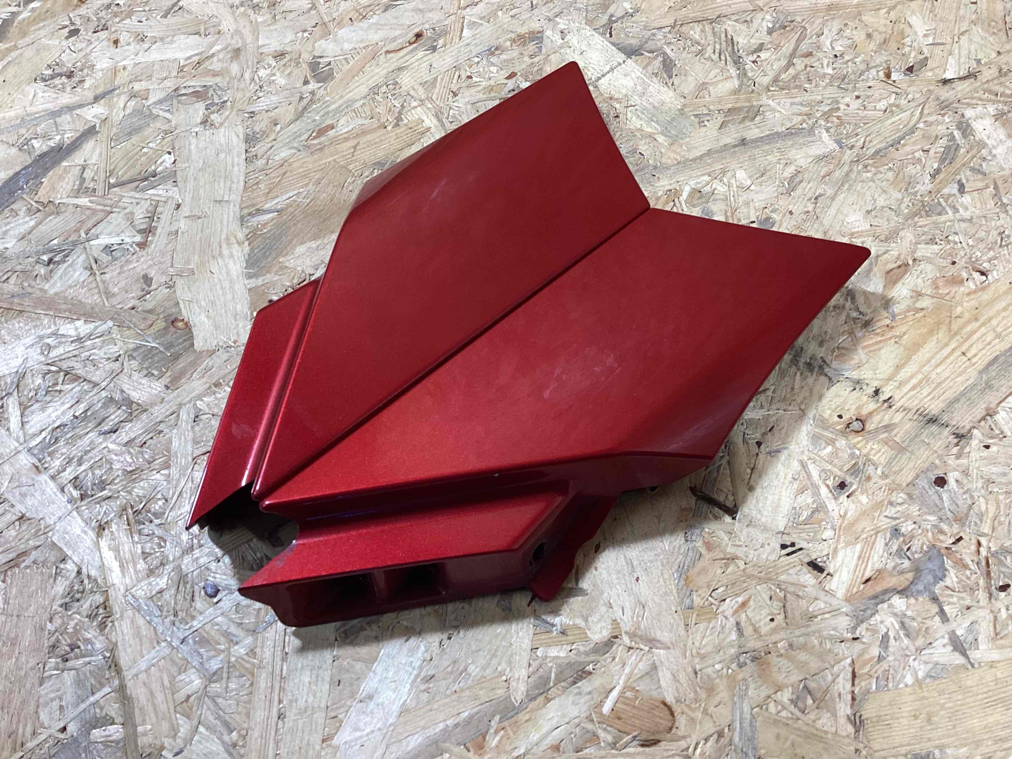 Молдинг крыла, решетки и жабры крыла Land Rover Discovery Sport L550 020426-109