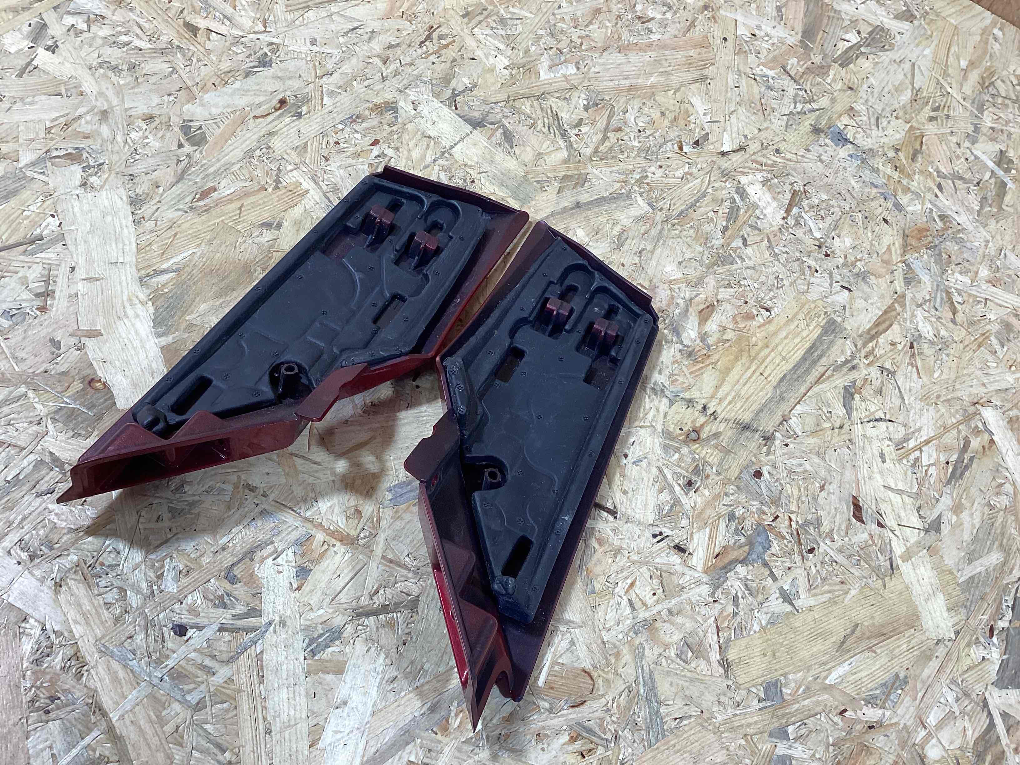 Молдинг крыла, решетки и жабры крыла Land Rover Discovery Sport L550 020426-109