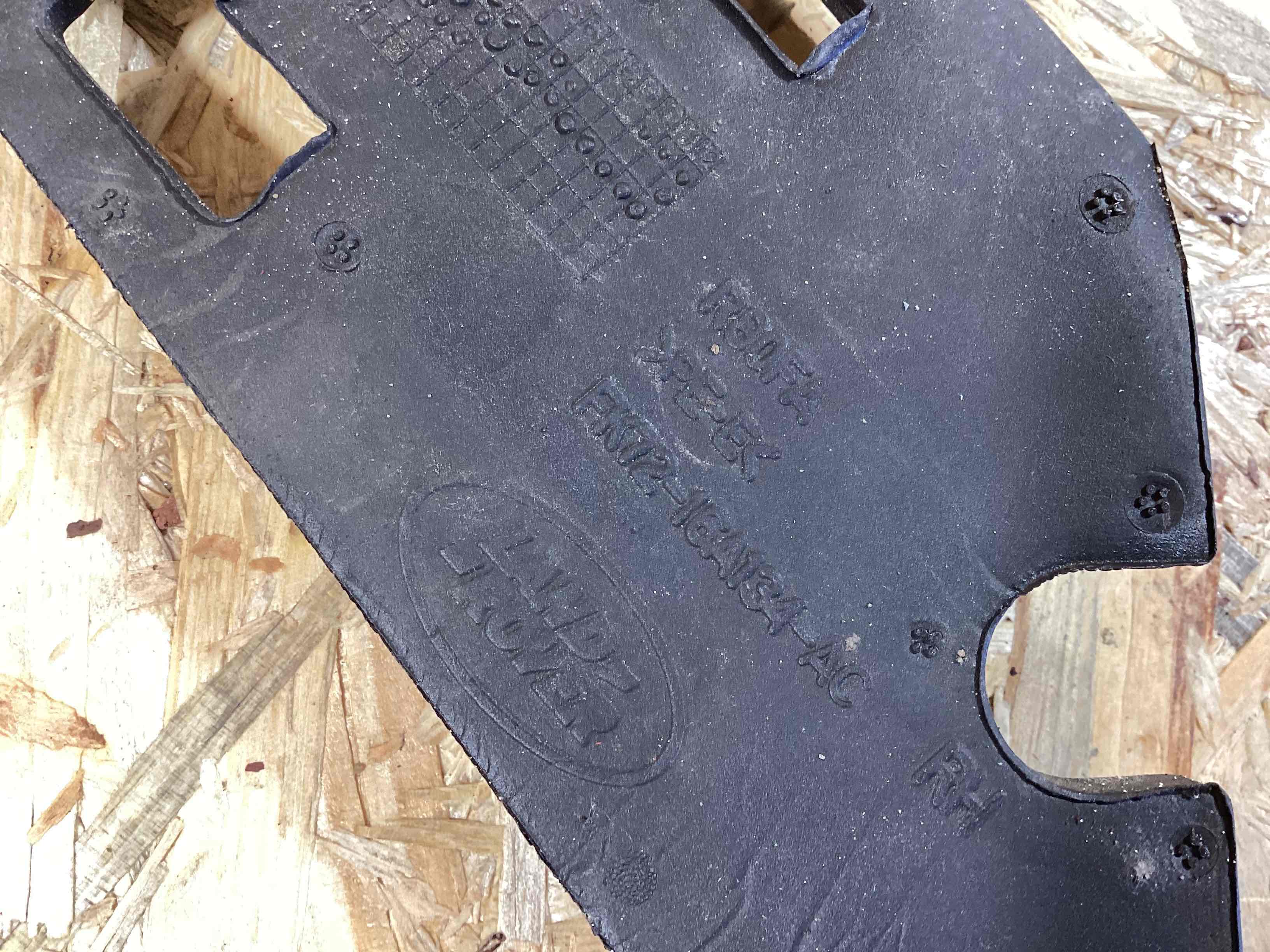 Молдинг крыла, решетки и жабры крыла Land Rover Discovery Sport L550 020426-109