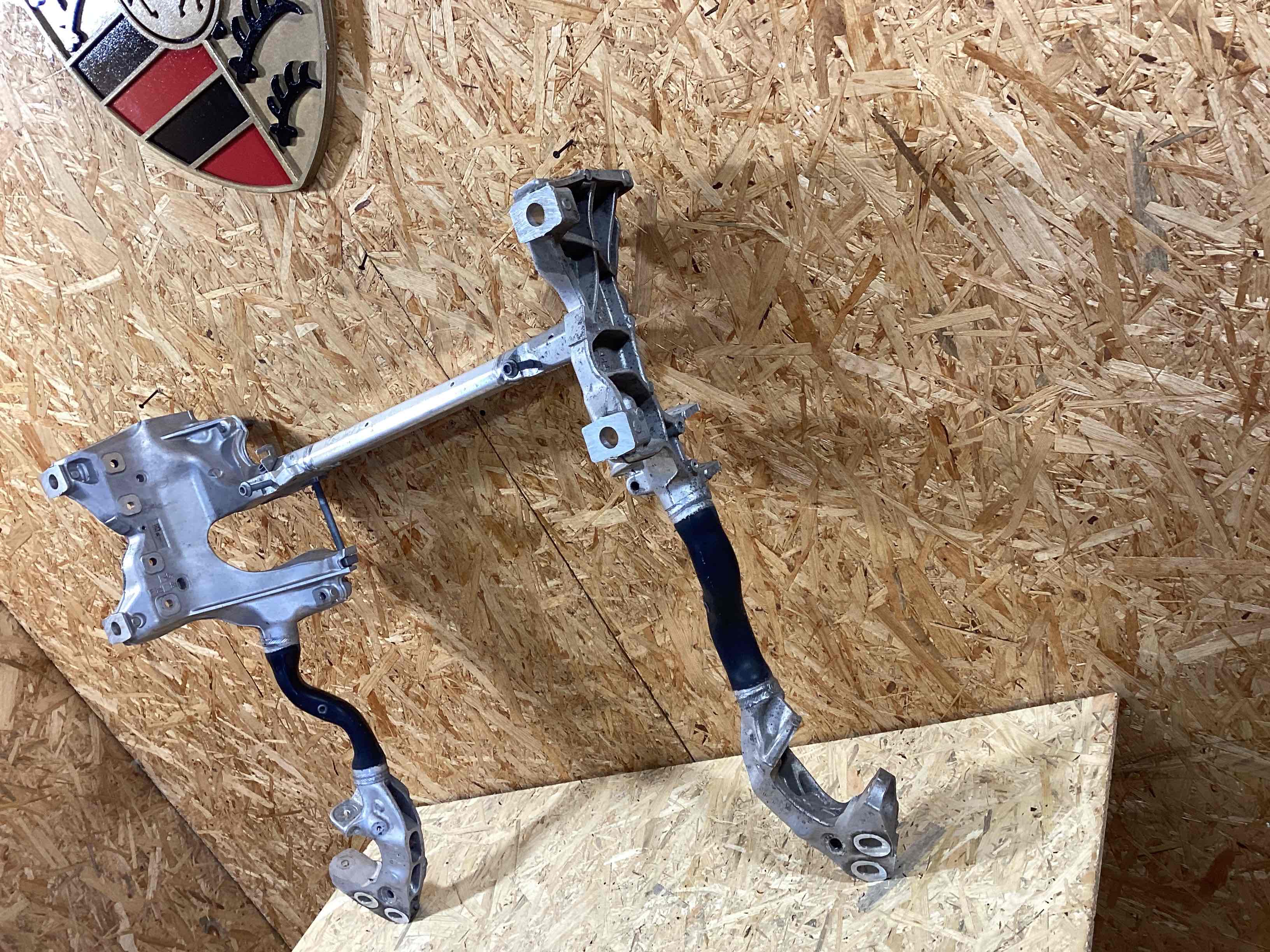 Балка подвески передняя (подрамник) Porsche Cayenne 020426-111