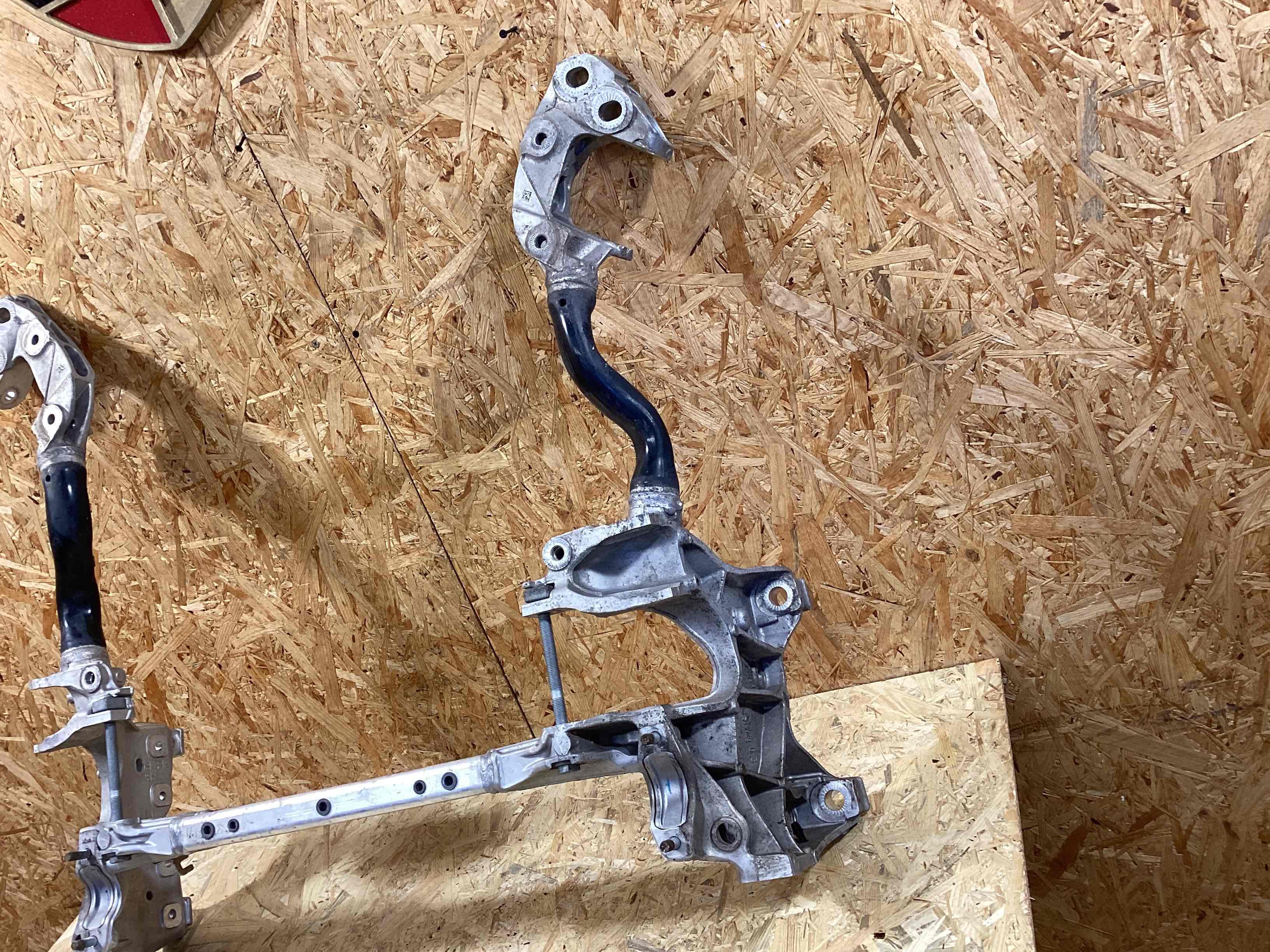 Балка подвески передняя (подрамник) Porsche Cayenne 020426-111