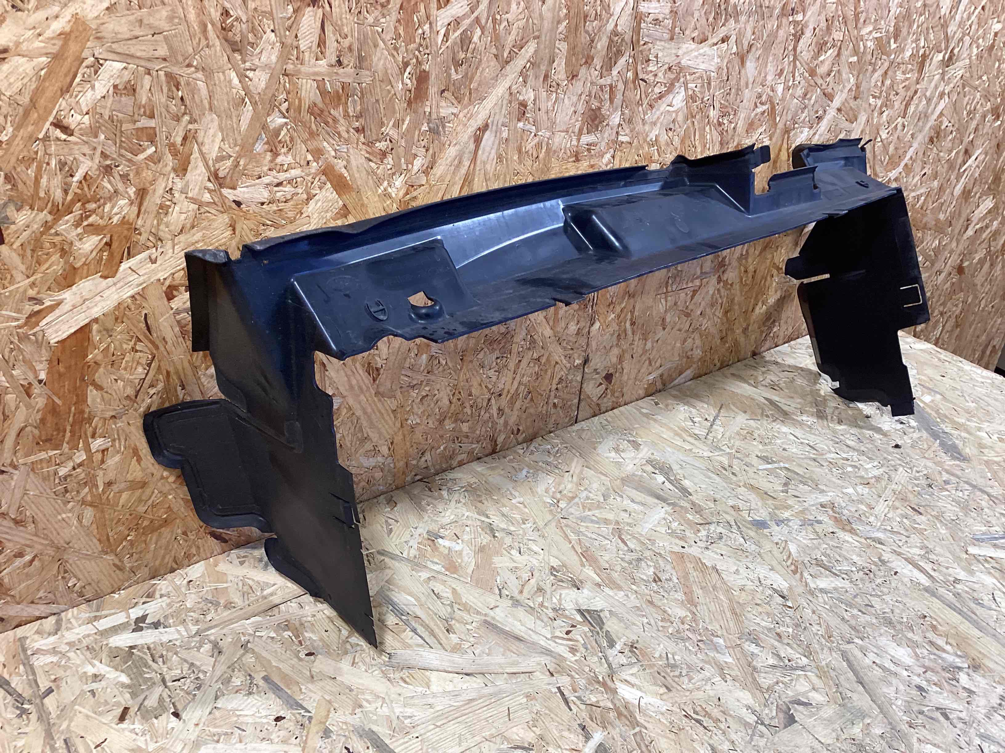 Воздуховод Land Rover Discovery Sport L550 020426-113