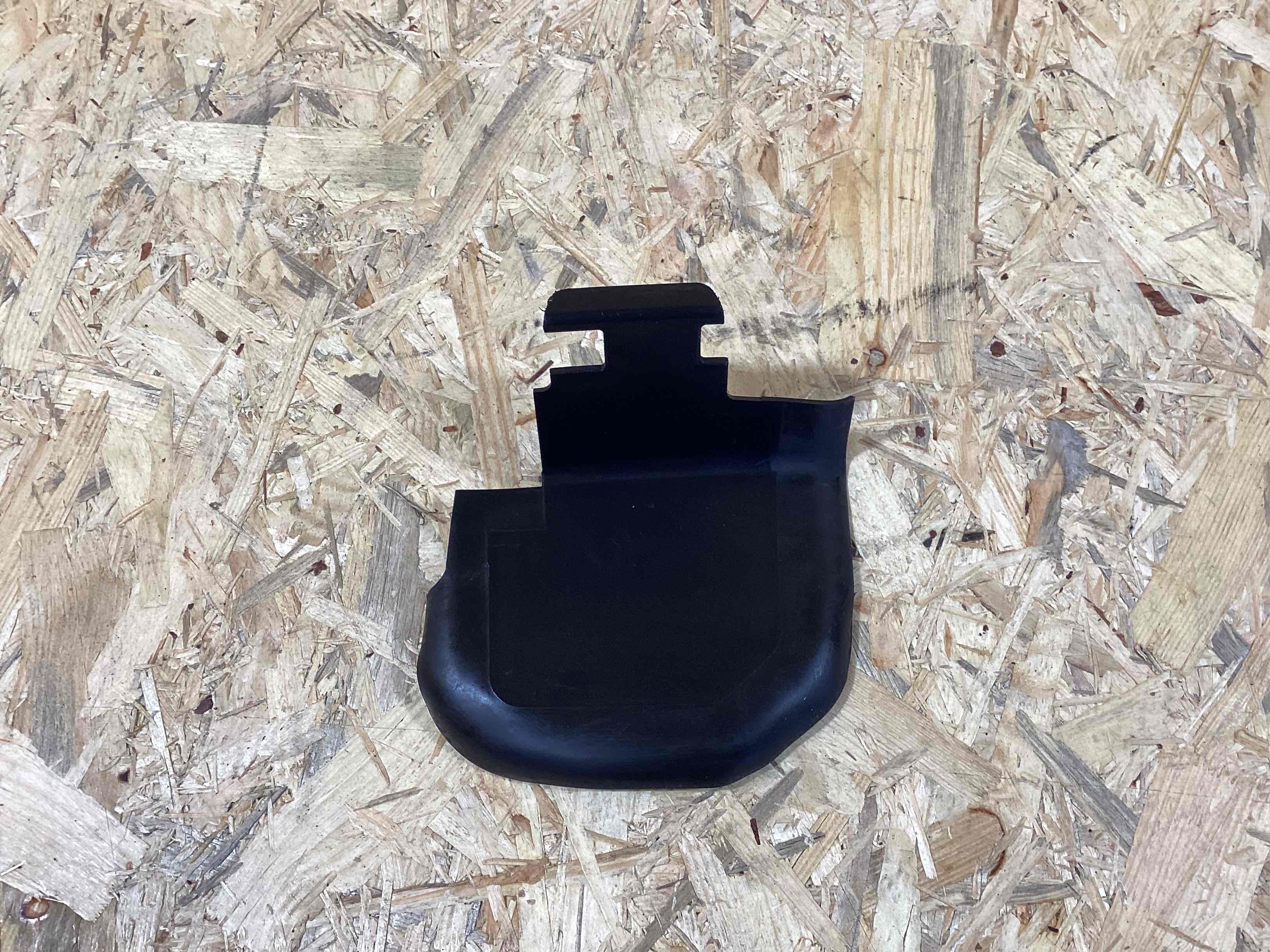 Крепление, кронштейн Land Rover Discovery Sport L550 020426-114