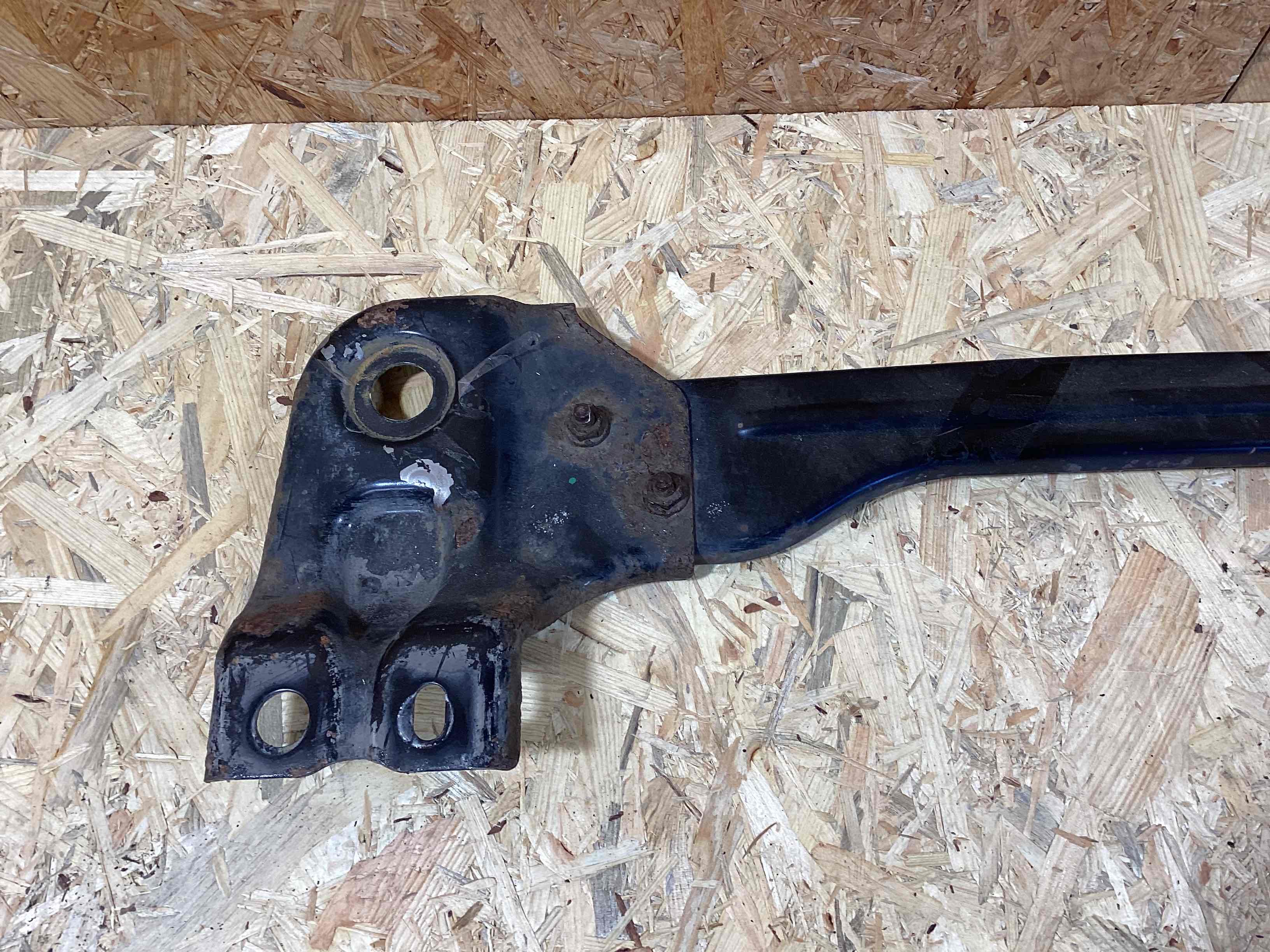 Передняя панель крепления облицовки (телевизор) Land Rover Discovery Sport L550 020426-119