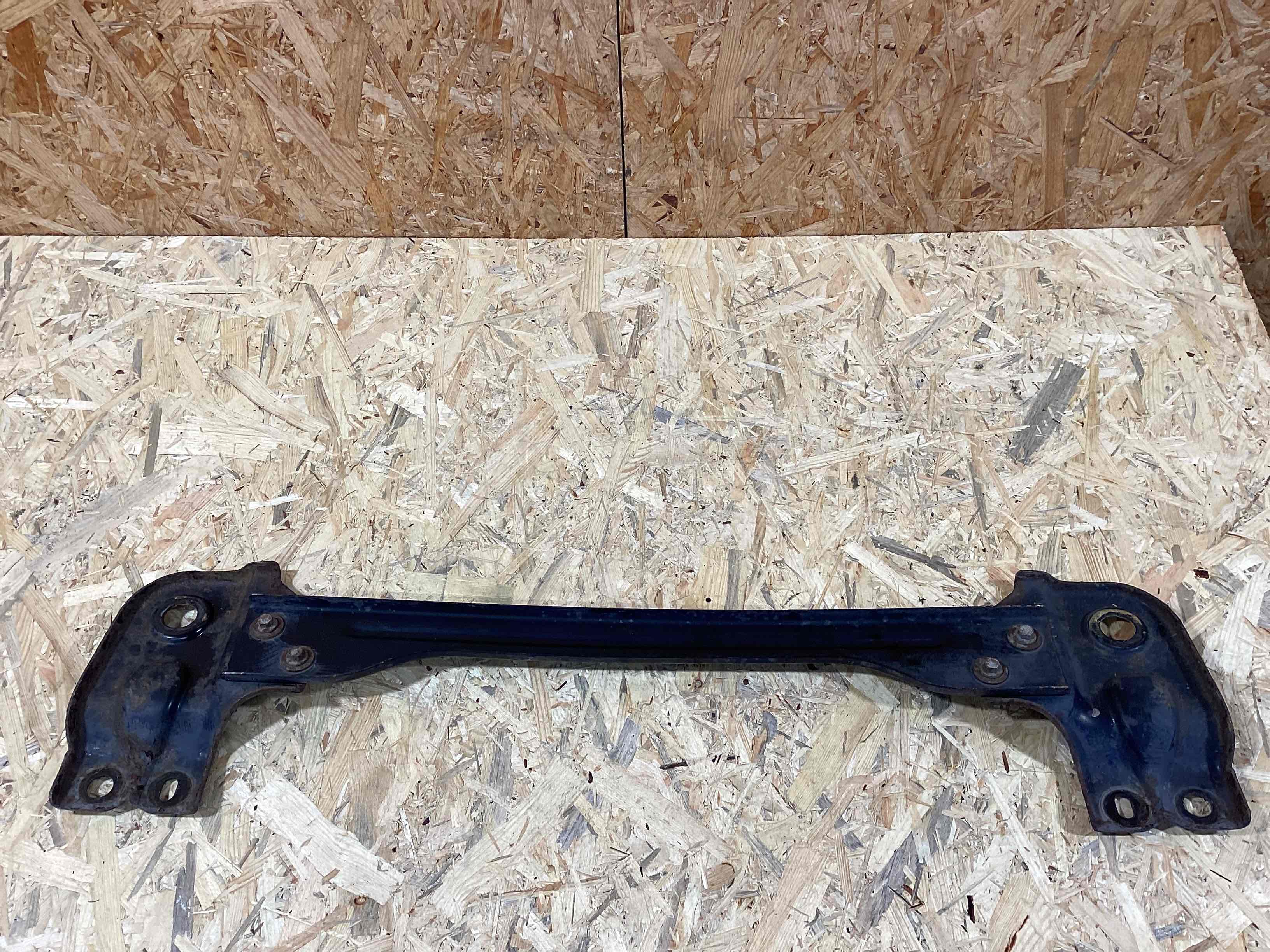 Передняя панель крепления облицовки (телевизор) Land Rover Discovery Sport L550 020426-119