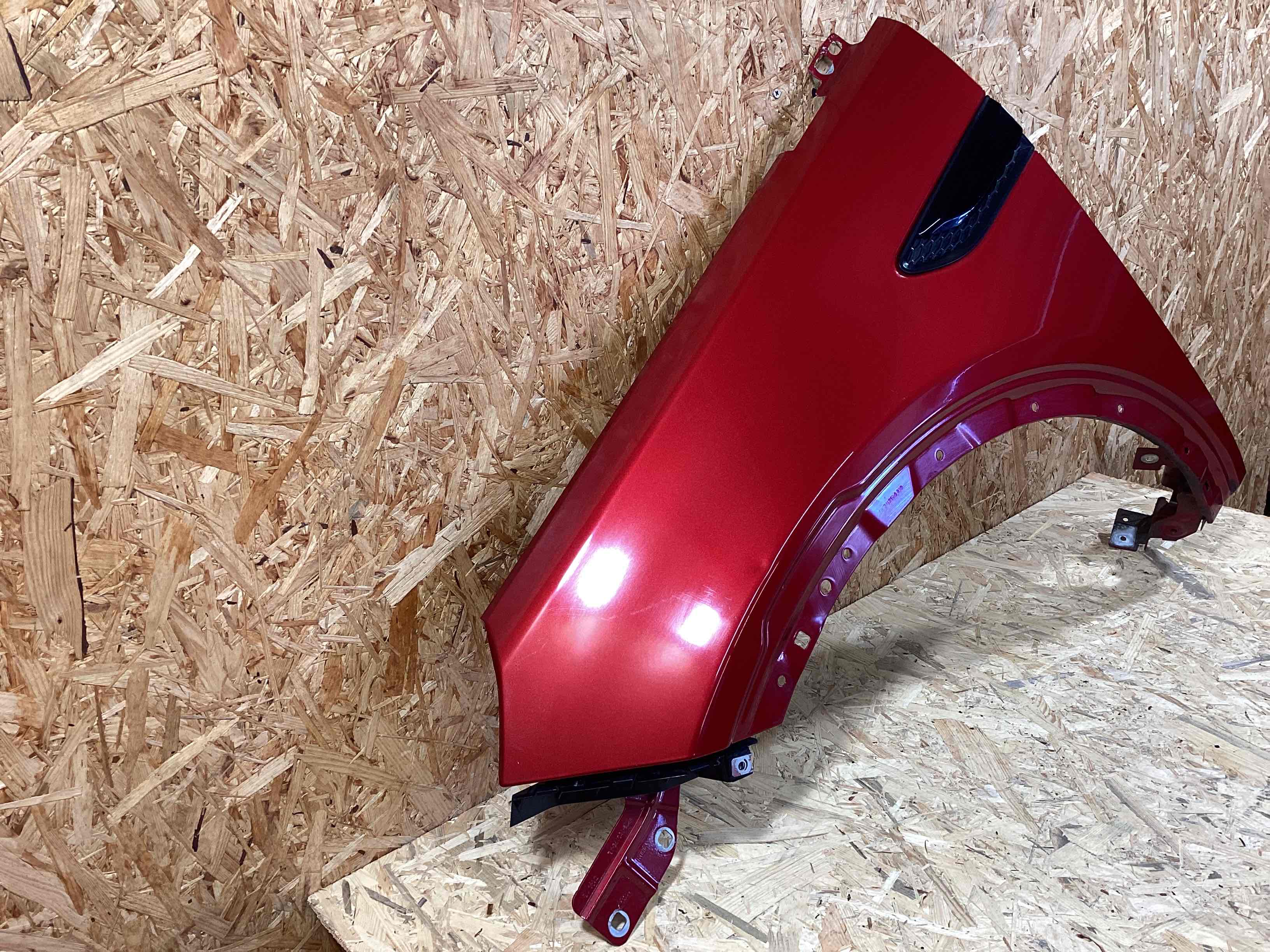 Крыло переднее левое Land Rover Discovery Sport L550 020426-120