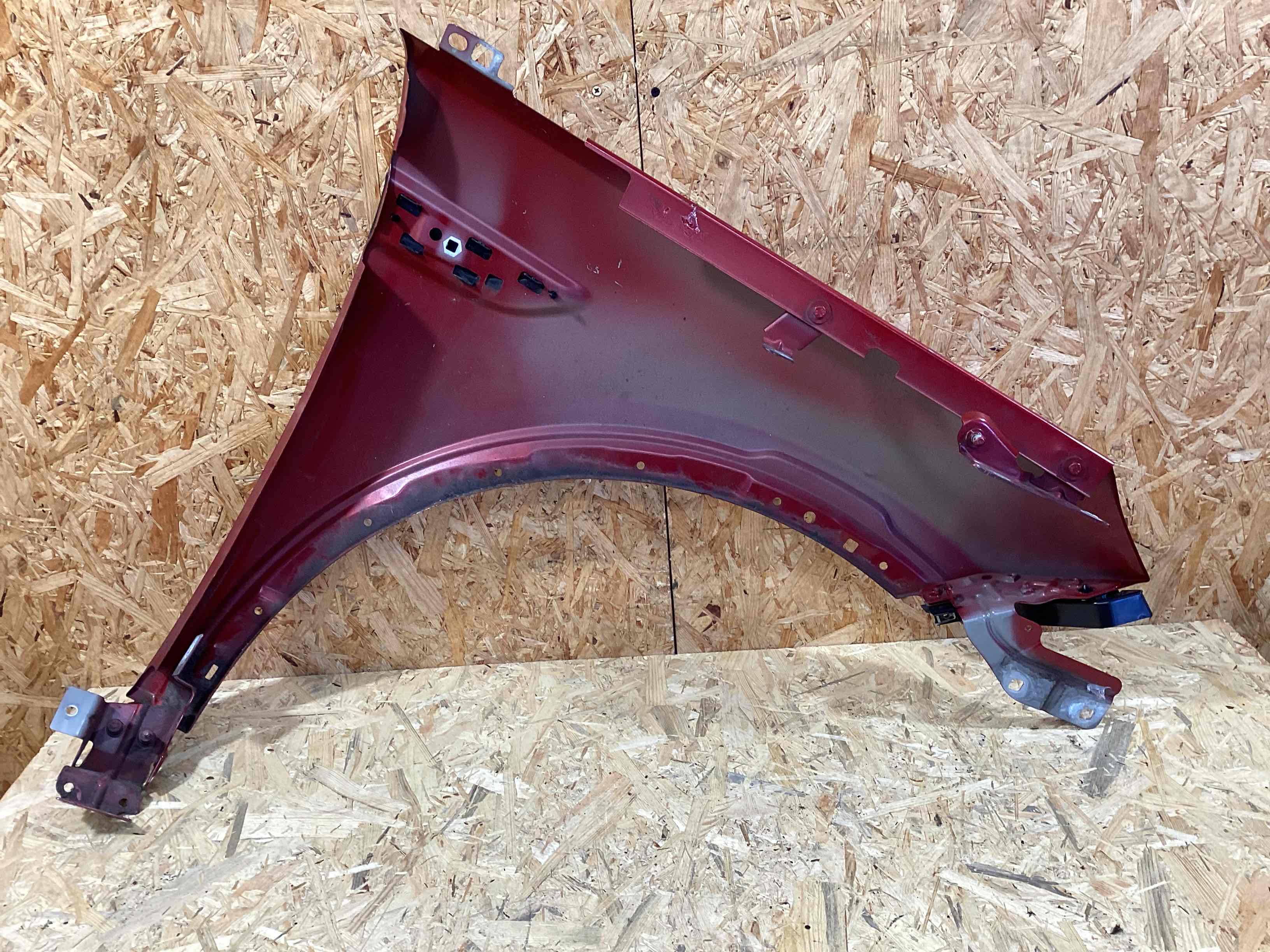 Крыло переднее левое Land Rover Discovery Sport L550 020426-120