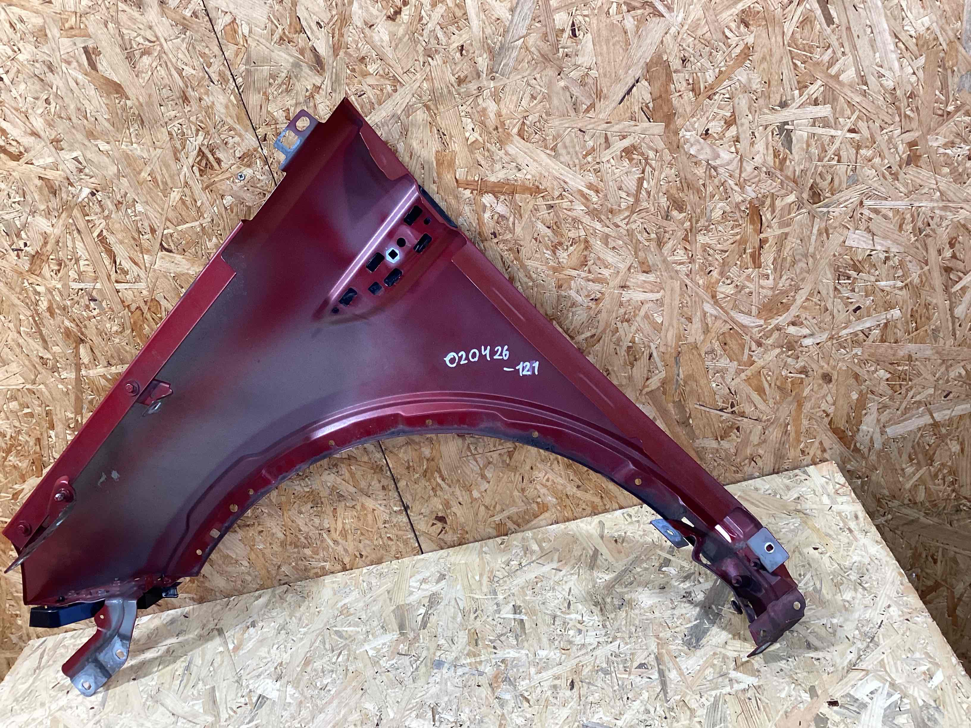 Крыло переднее правое Land Rover Discovery Sport L550 020426-121