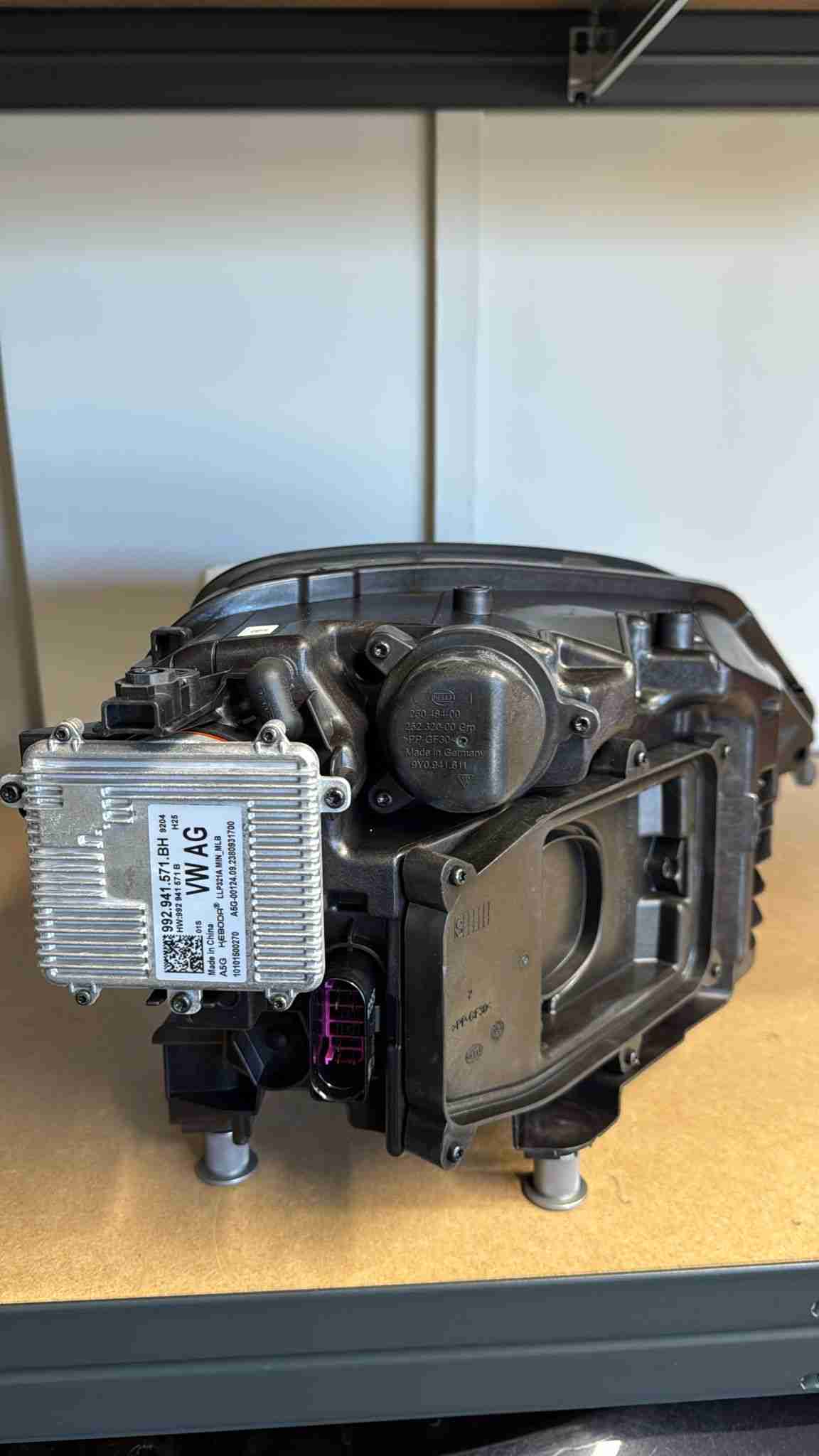 Фара левая Porsche Cayenne 020426-152