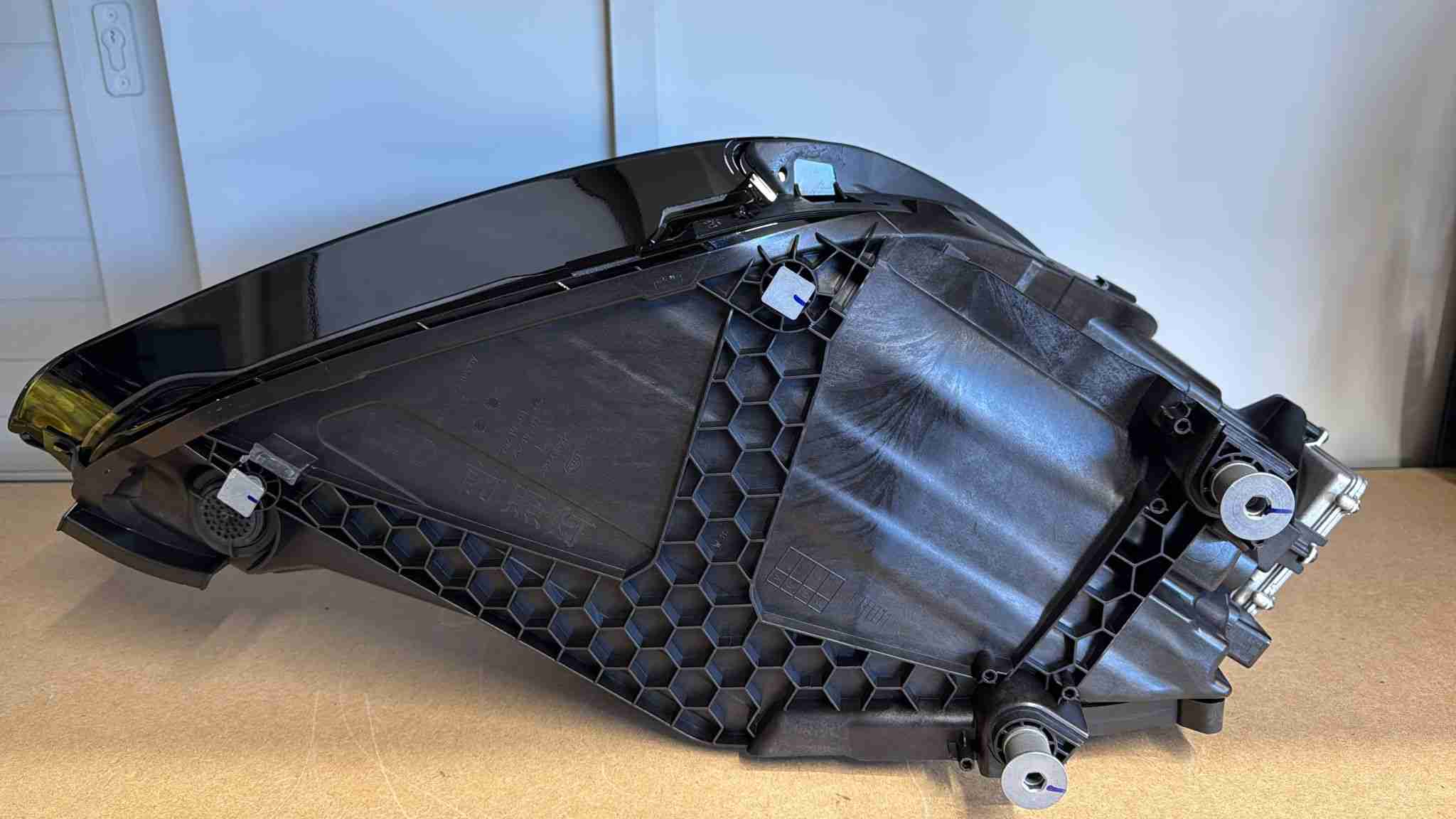 Фара левая Porsche Cayenne 020426-152