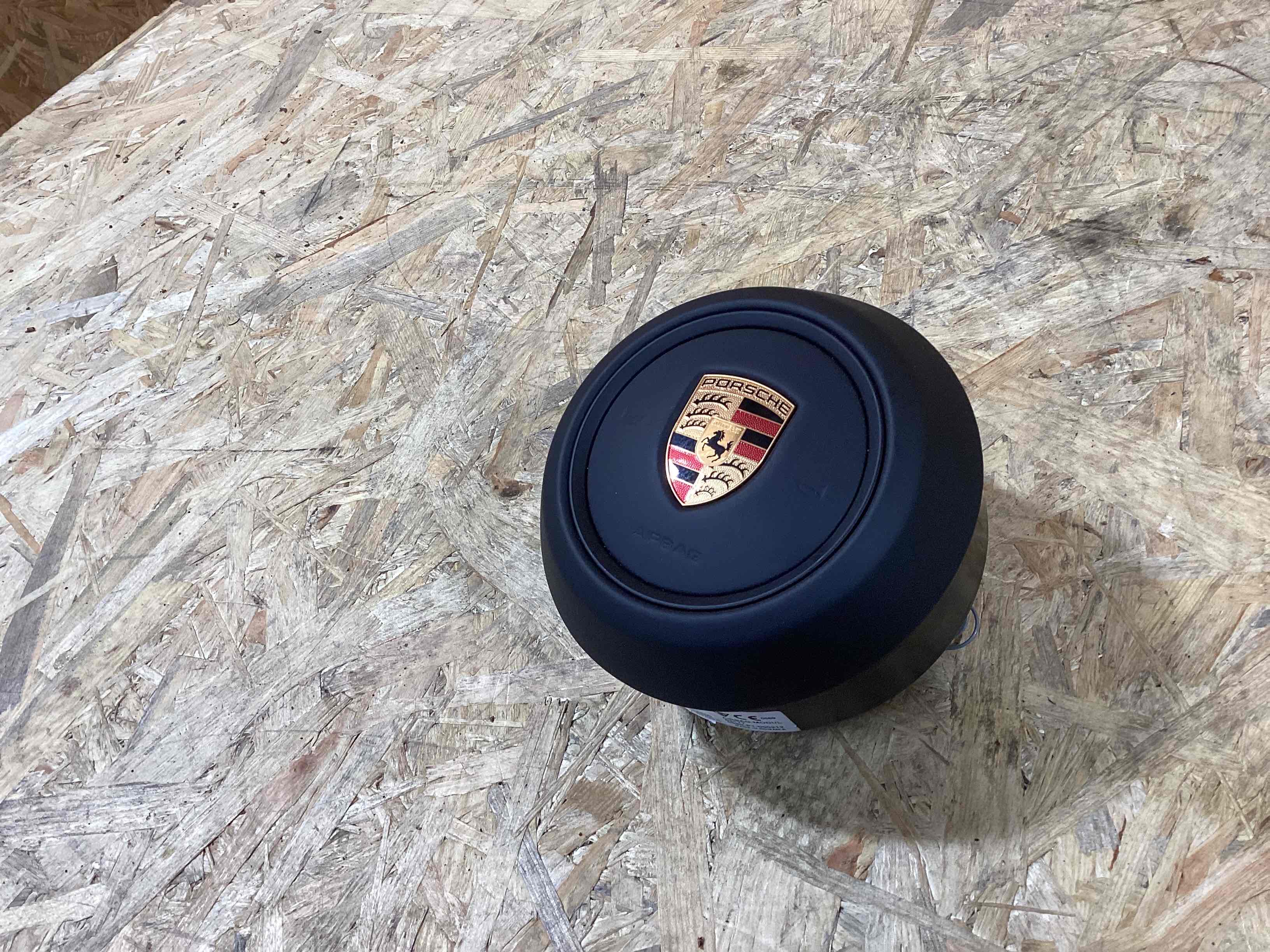 Подушка безопасности водителя Porsche Macan 020626-107