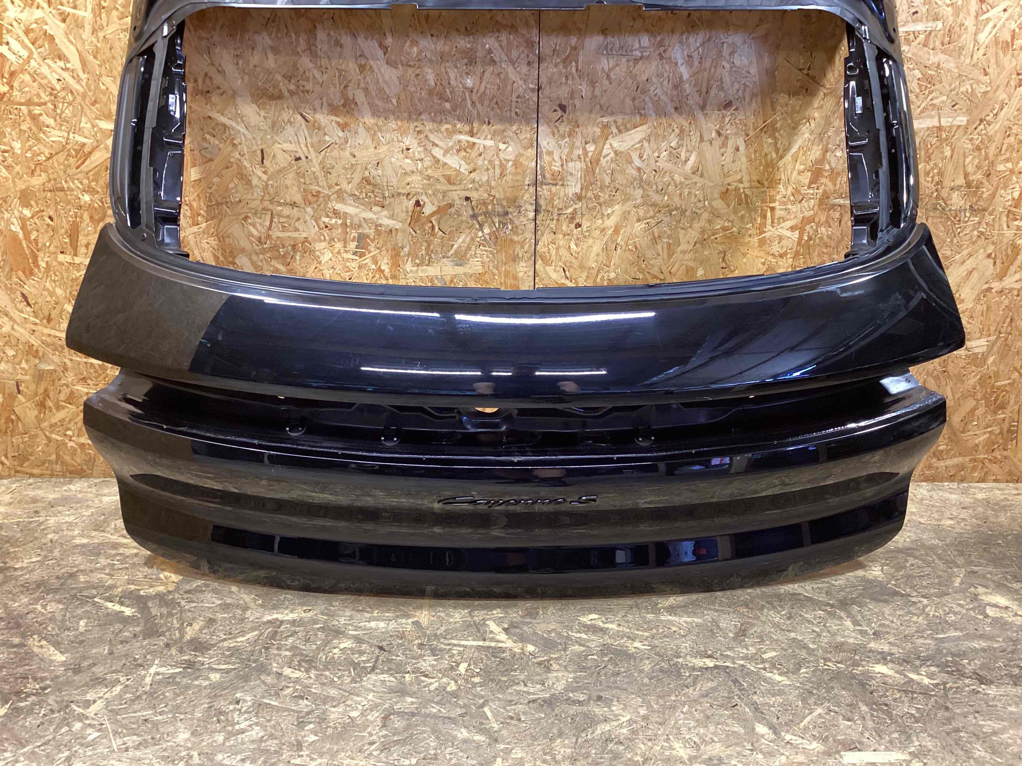 Крышка багажника, дверь багажника Porsche Cayenne 020726-102