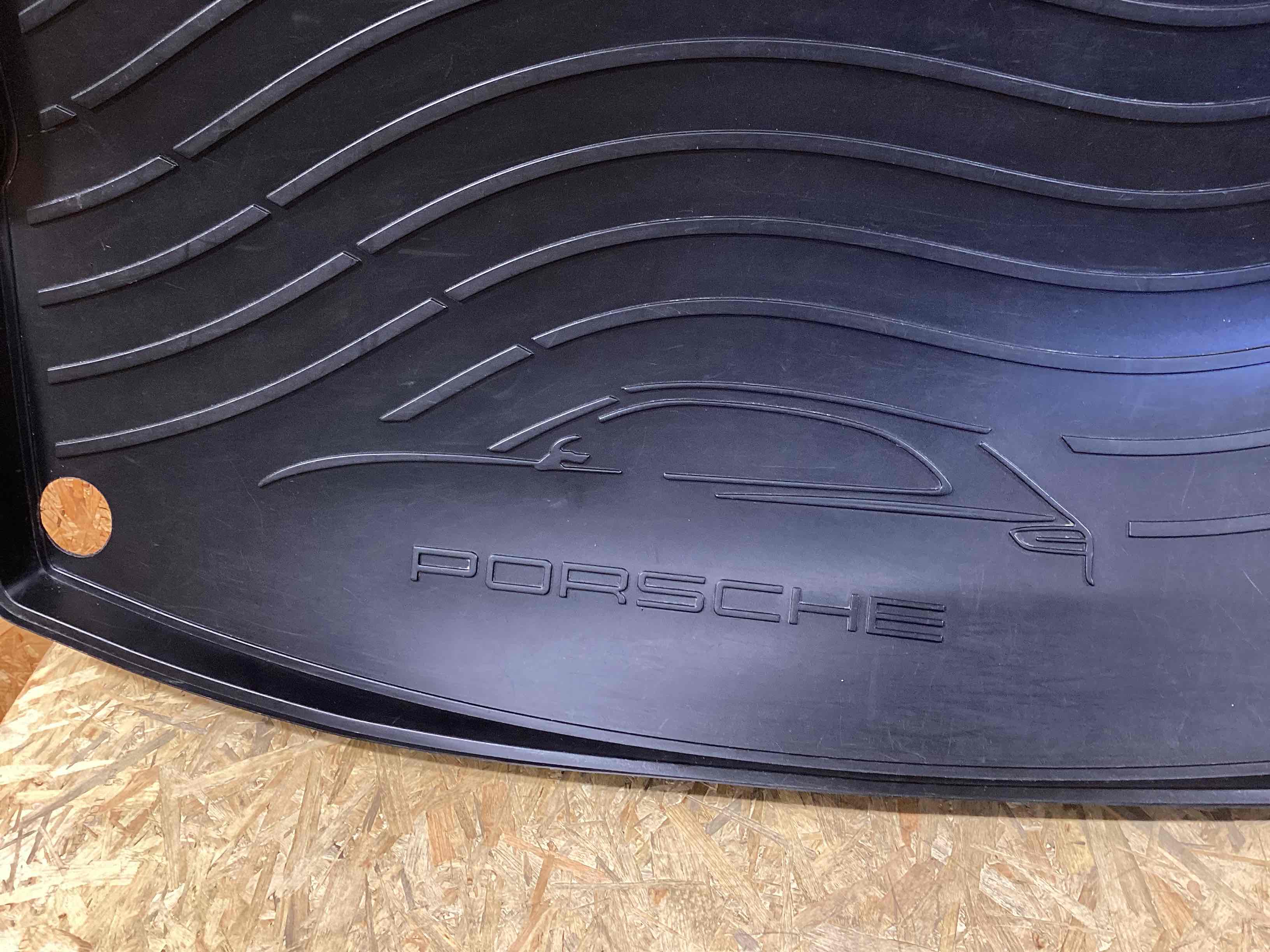 Коврики и пол салона, комплекты Porsche Macan 020726-110