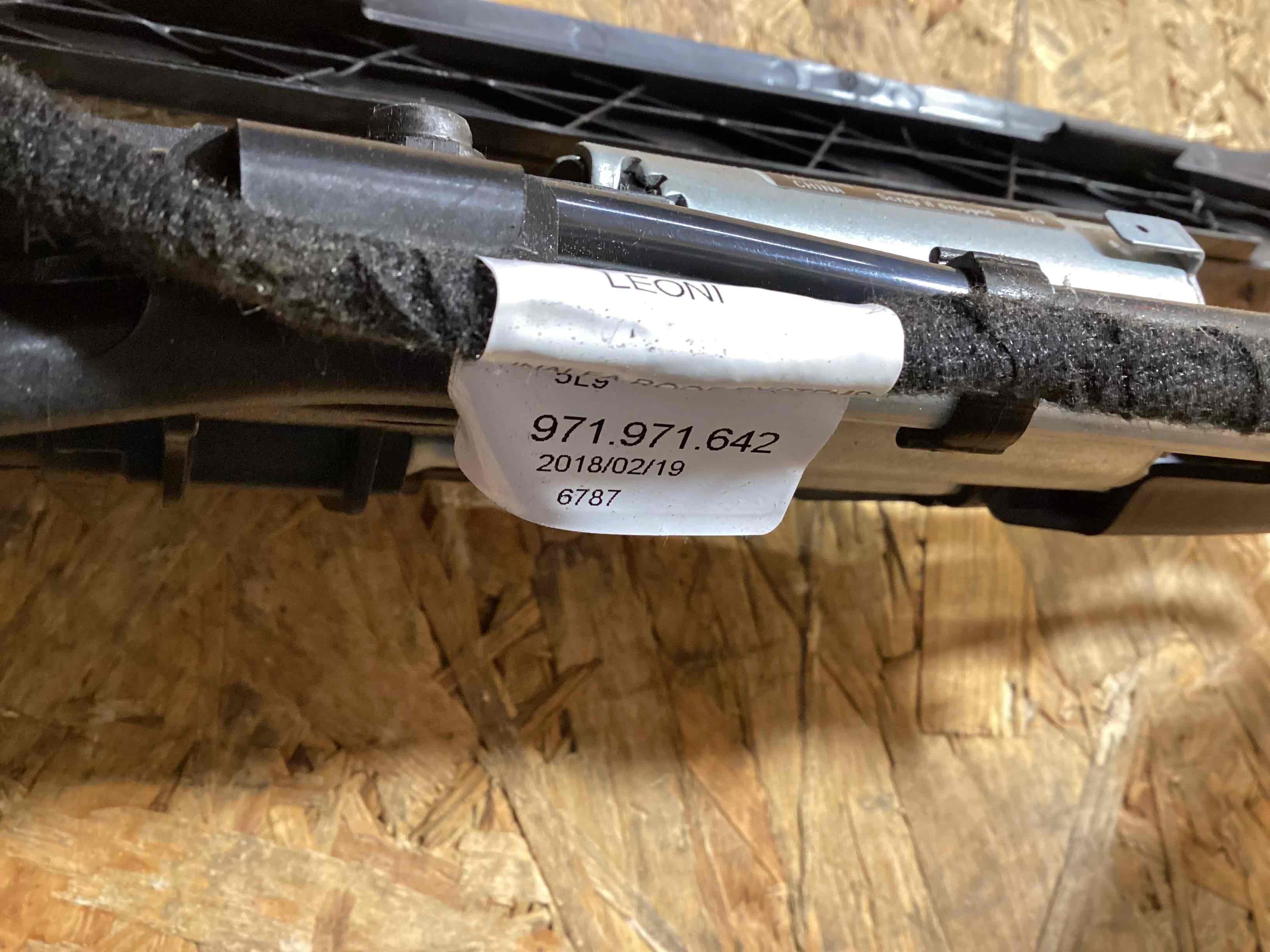 Люк (разное) Porsche Panamera 030326-101