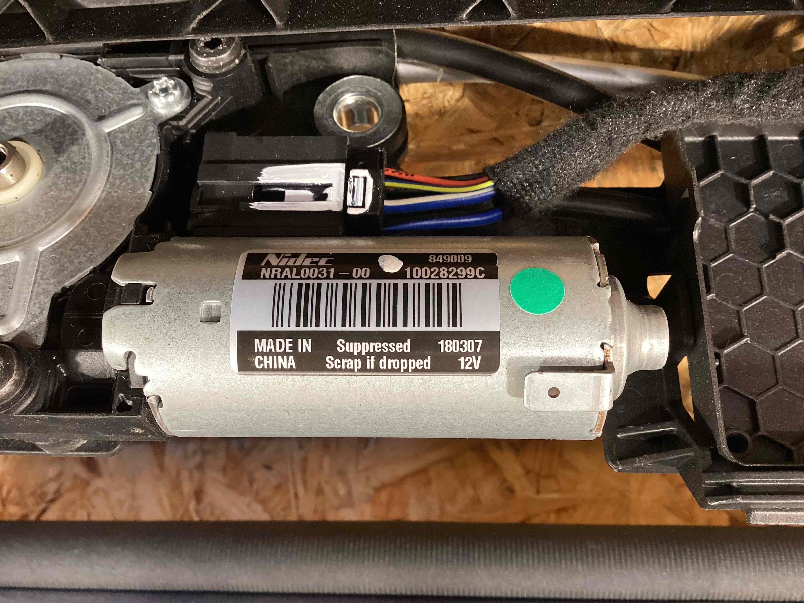 Люк (разное) Porsche Panamera 030326-101