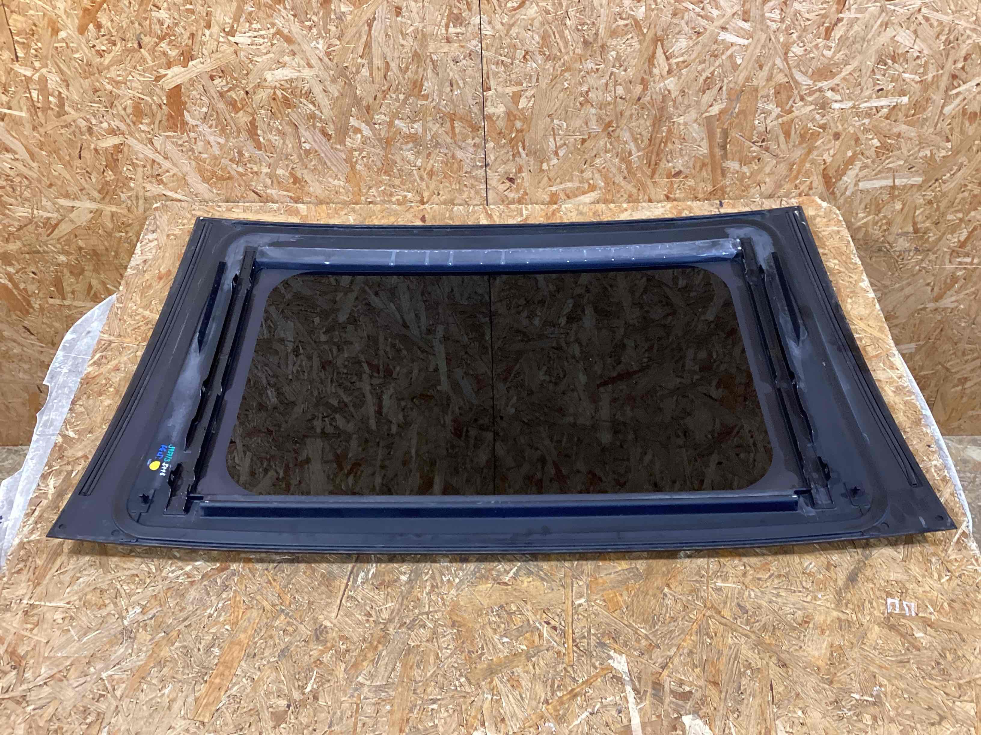 Люк (разное) Porsche Panamera 030326-103