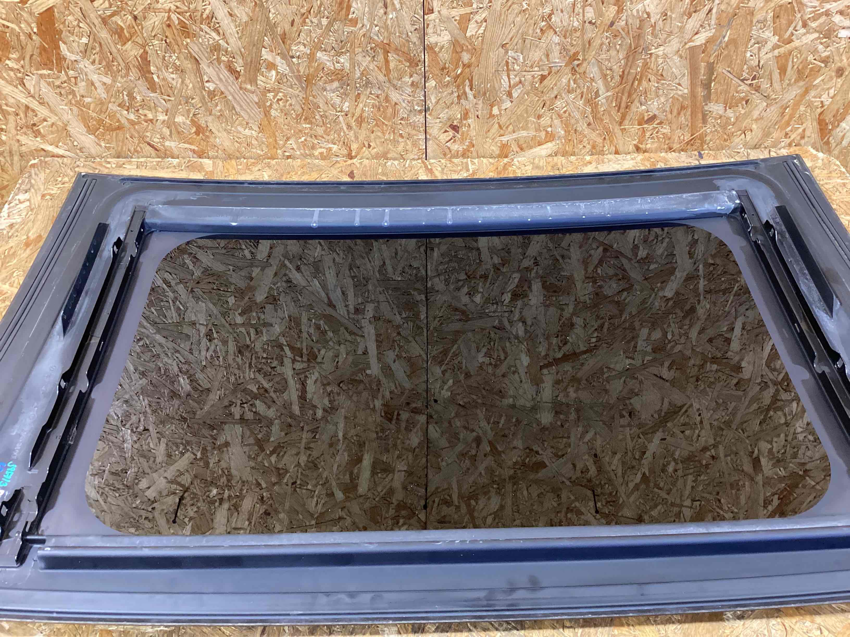 Люк (разное) Porsche Panamera 030326-103