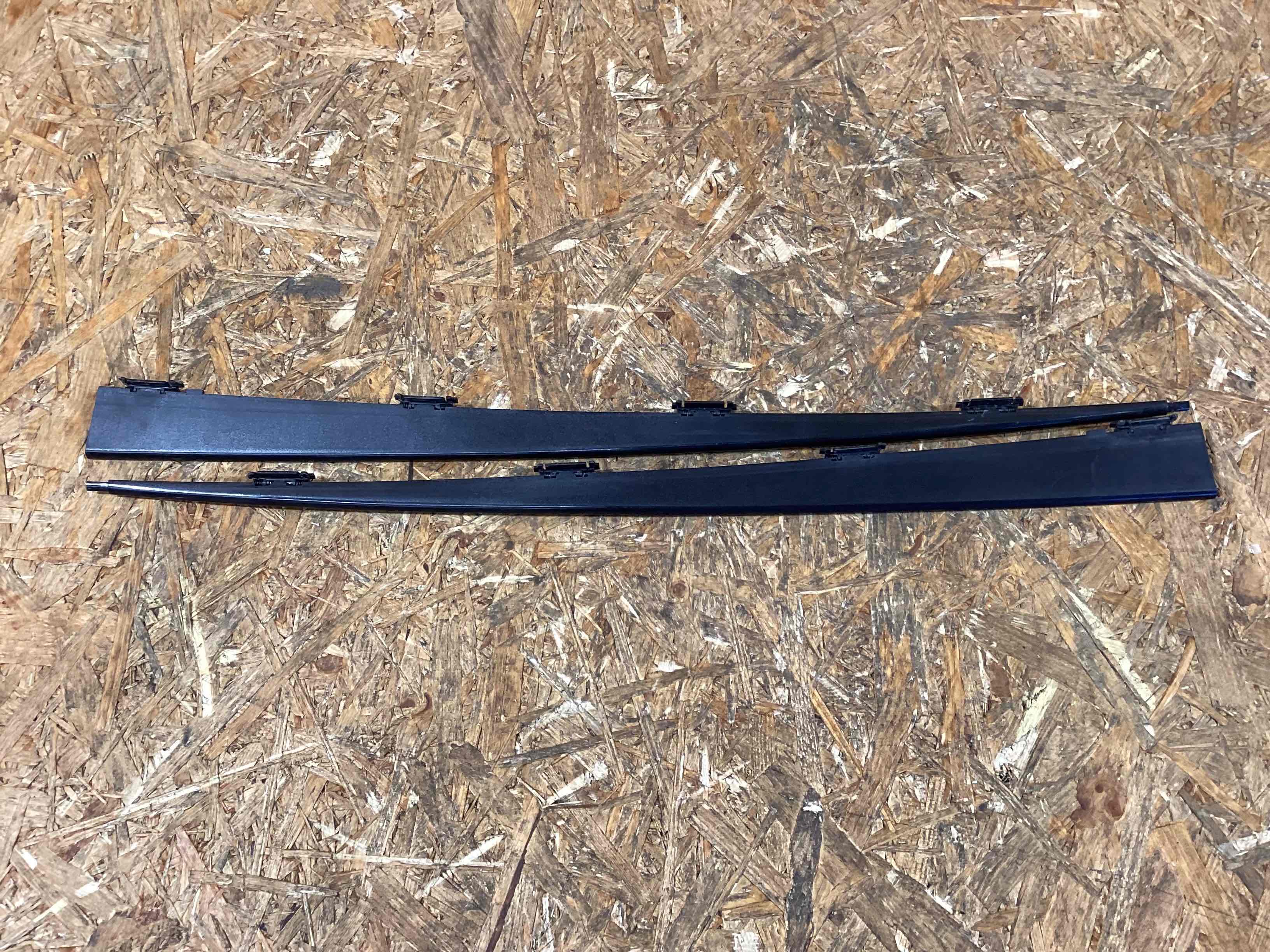 Уплотнитель стекла/двери Porsche Panamera 030326-104