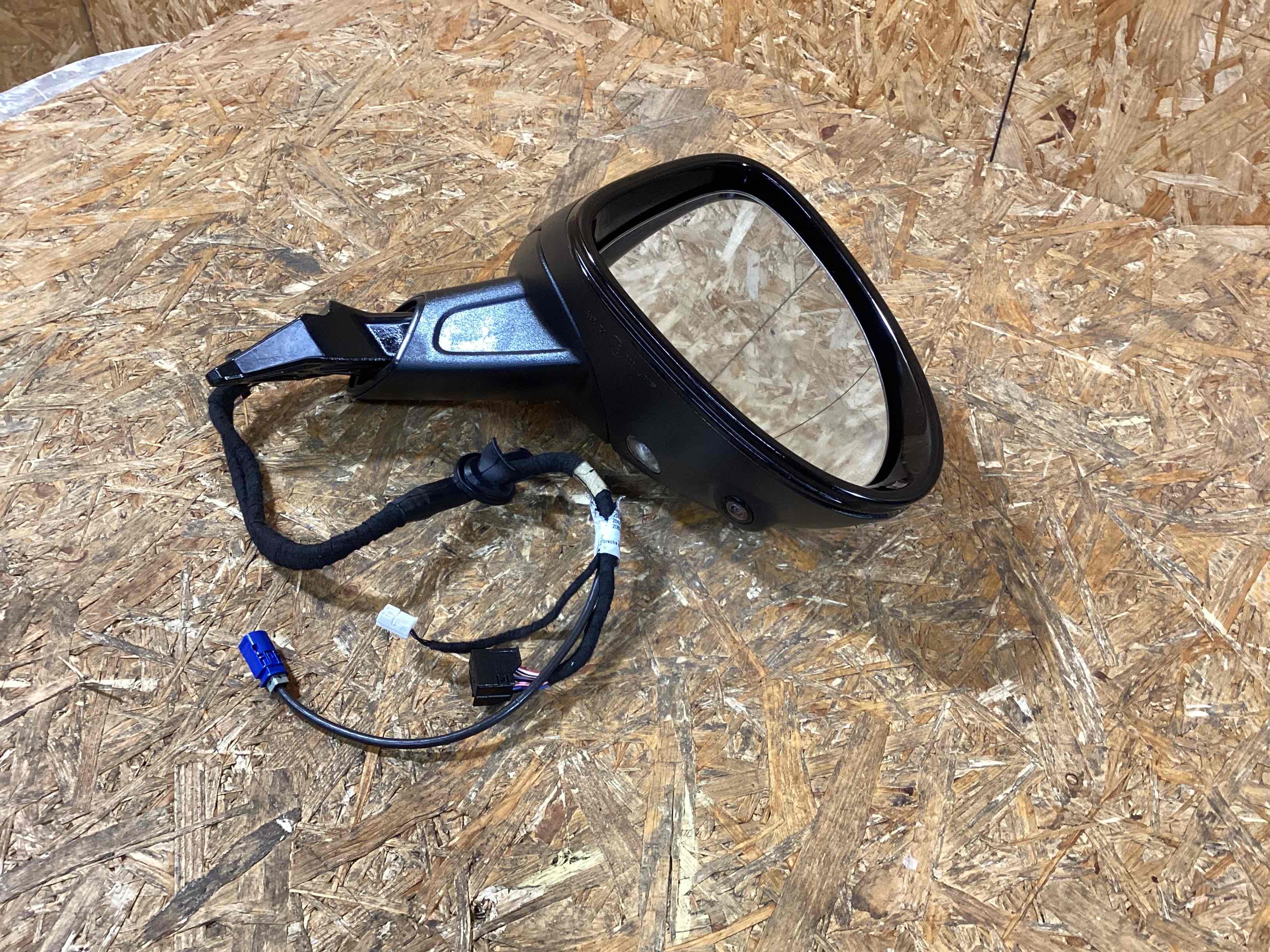 Зеркало наружное правое, корпус, накладка, крепление, др. Porsche Macan 030326-110