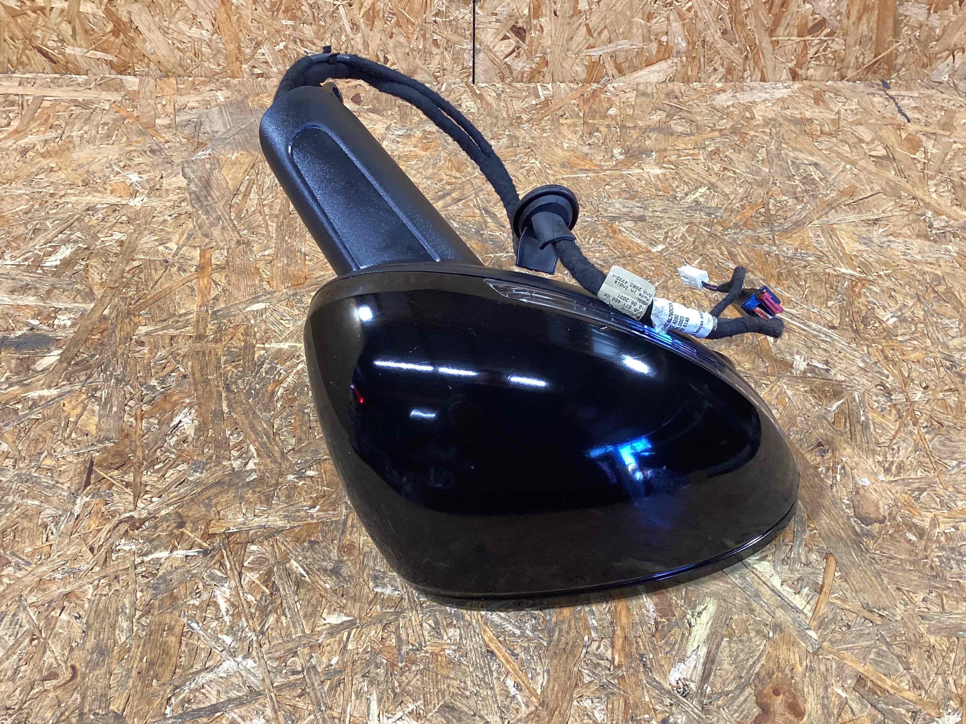 Зеркало наружное правое, корпус, накладка, крепление, др. Porsche Macan 030326-110