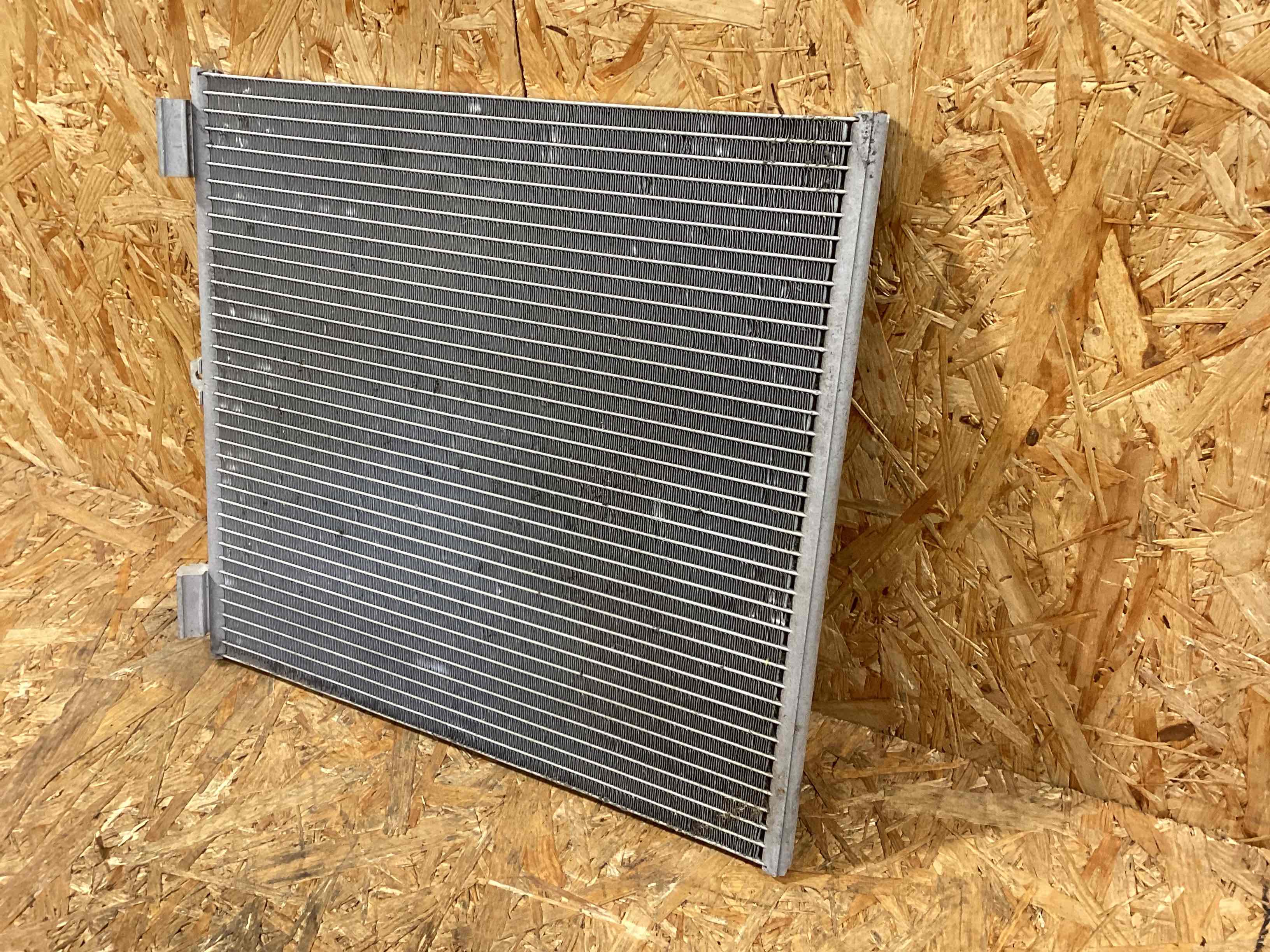 Радиатор кондиционера Porsche 911 030326-115