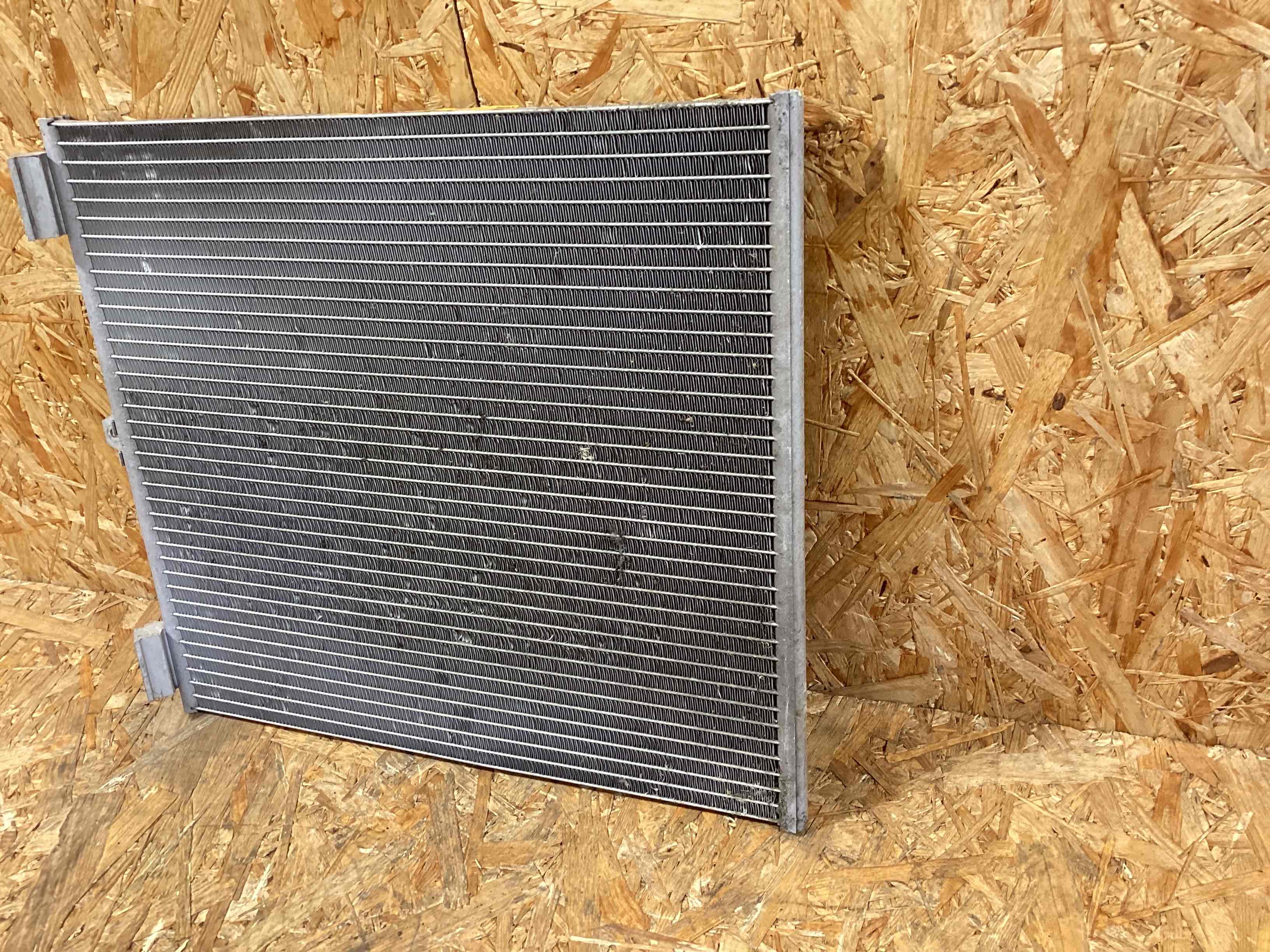 Радиатор кондиционера Porsche 911 030326-116