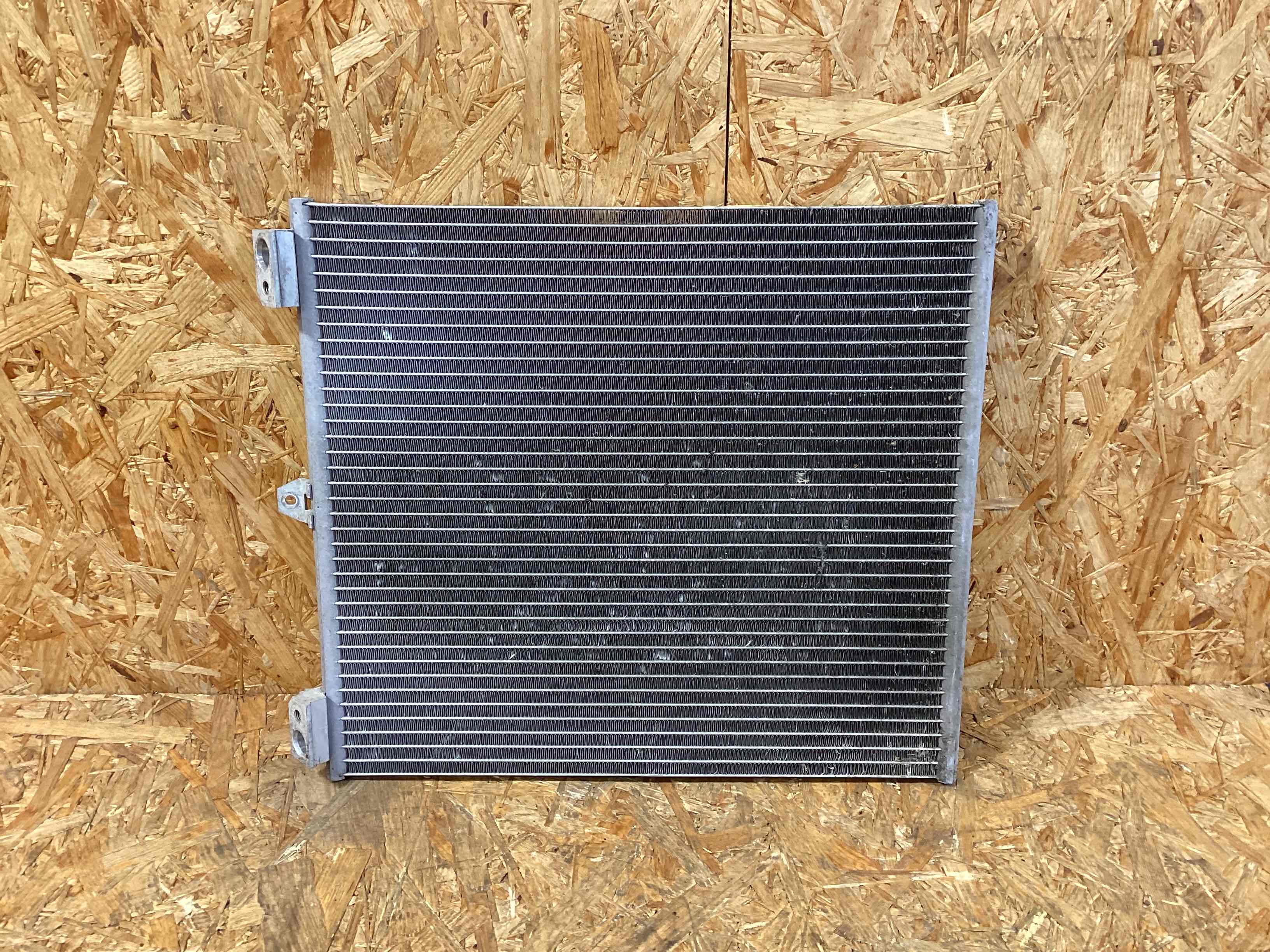 Радиатор кондиционера Porsche 911 030326-116