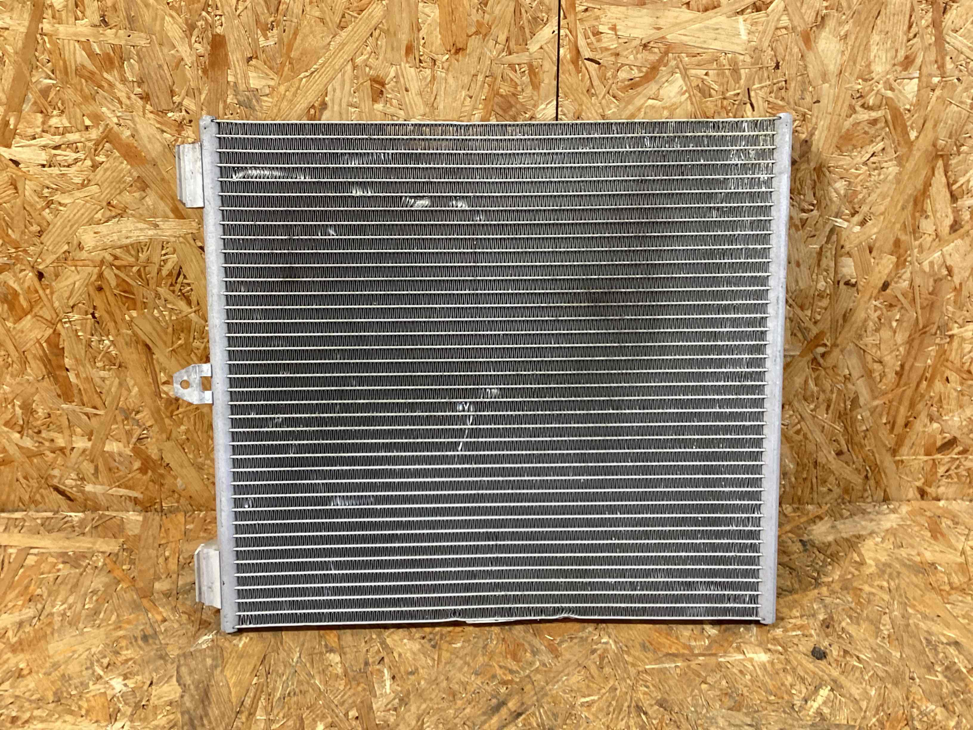 Радиатор кондиционера Porsche 911 030326-117