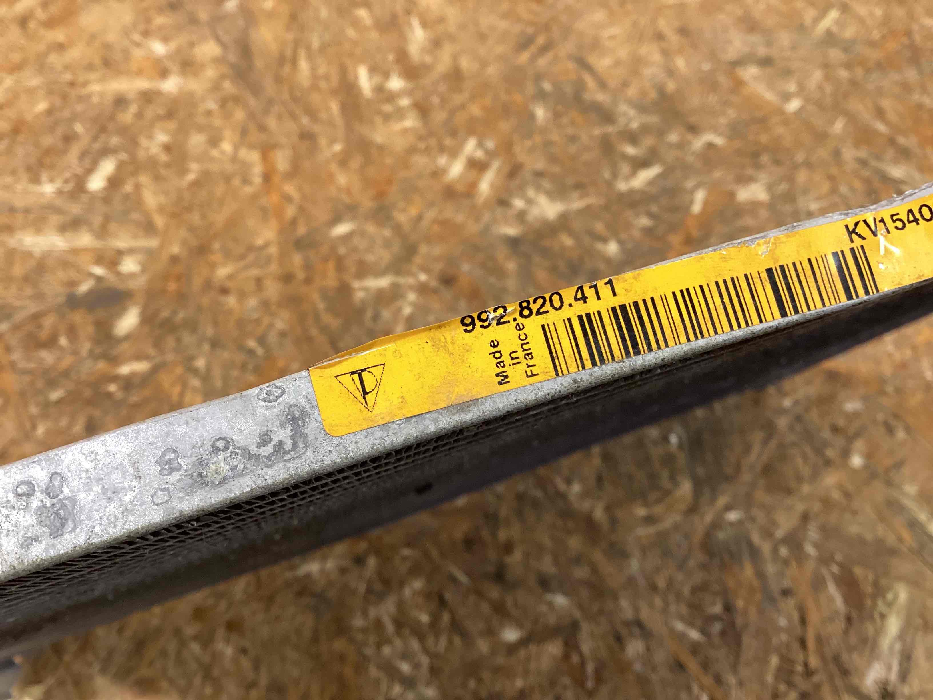 Радиатор кондиционера Porsche 911 030326-117