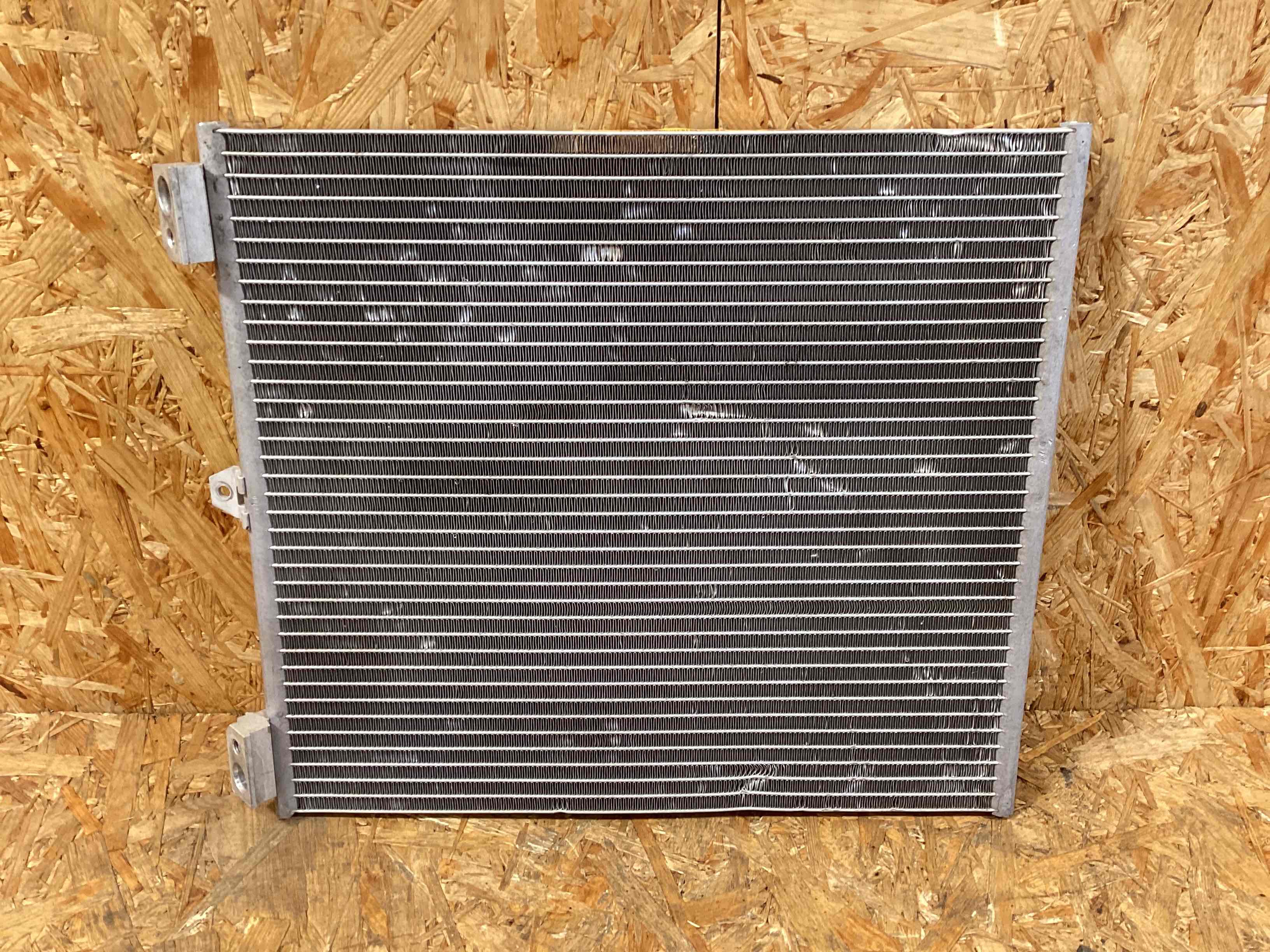 Радиатор кондиционера Porsche 911 030326-118