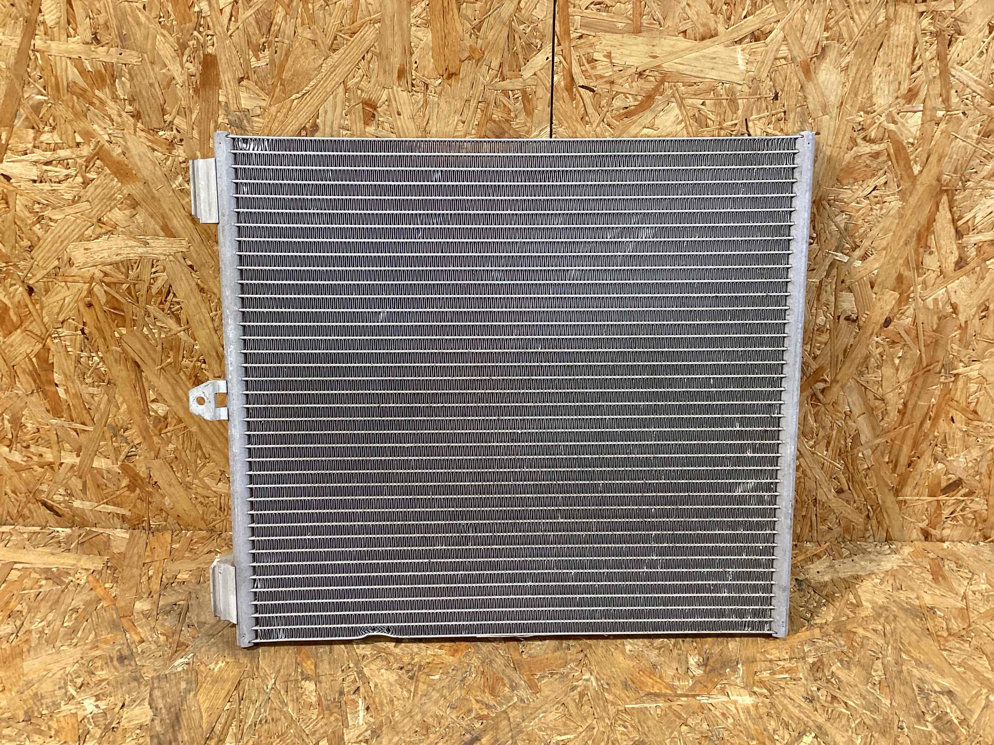 Радиатор кондиционера Porsche 911 030326-119