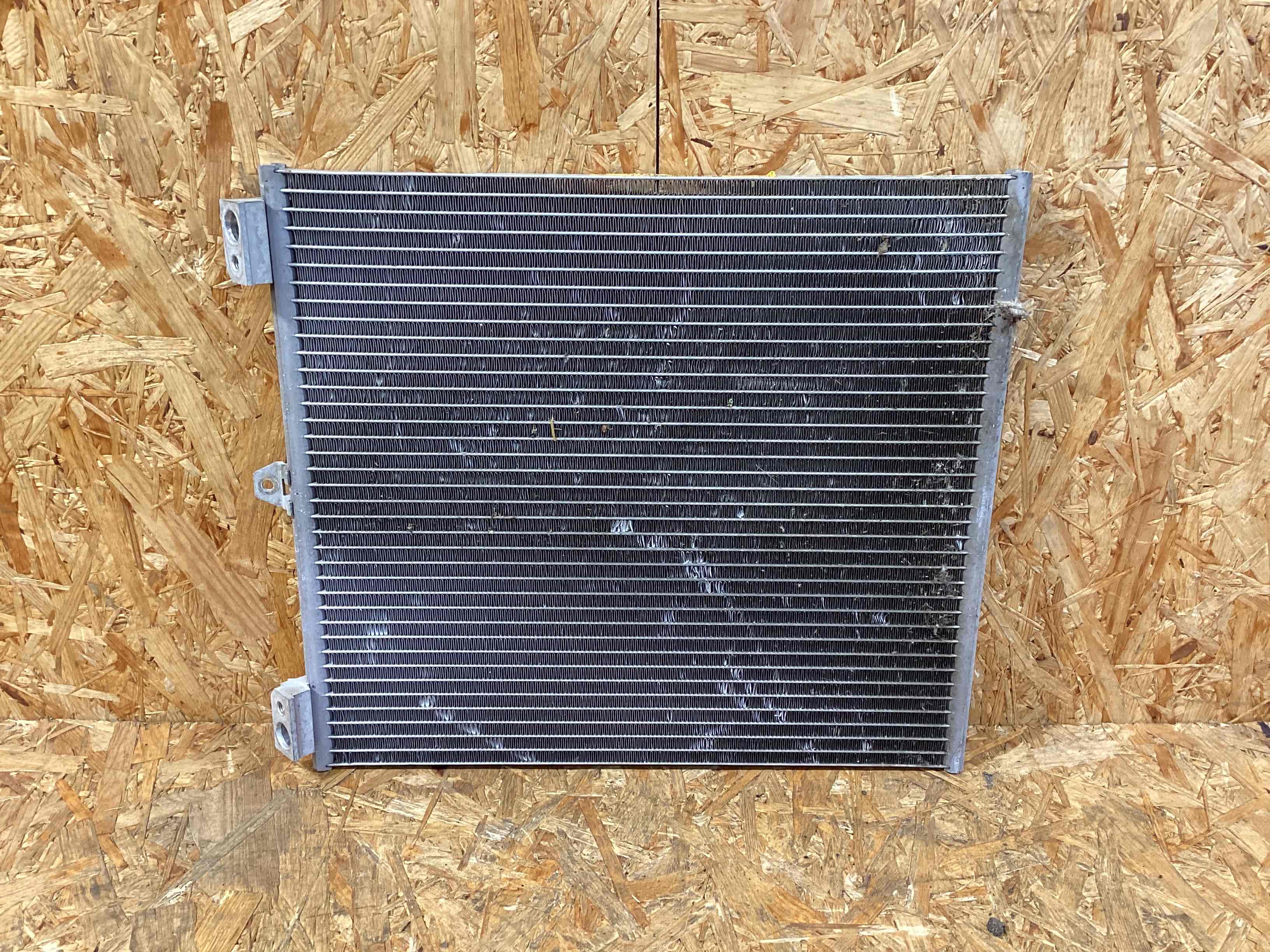 Радиатор кондиционера Porsche 911 030326-119