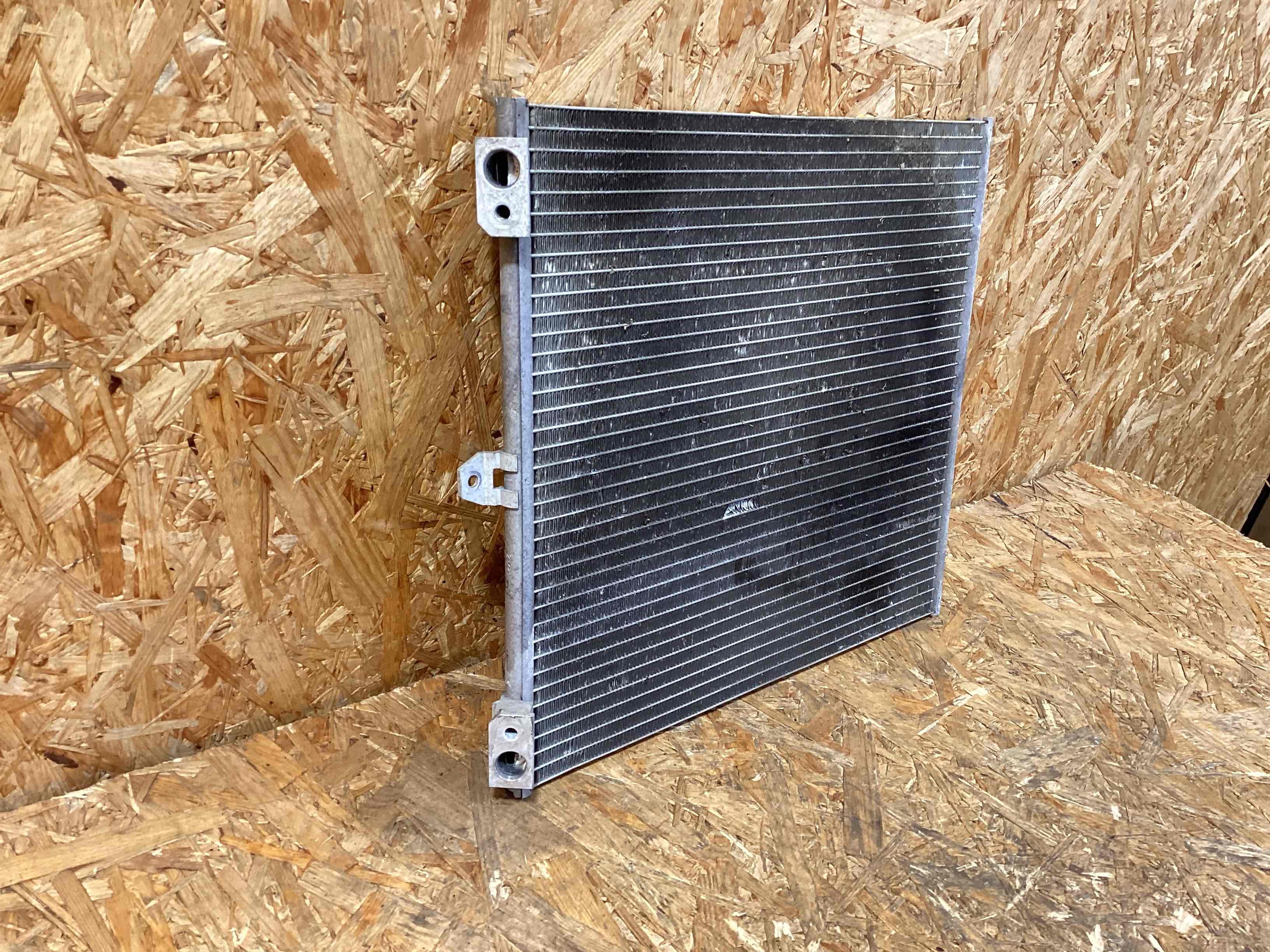 Радиатор кондиционера Porsche 911 030326-120