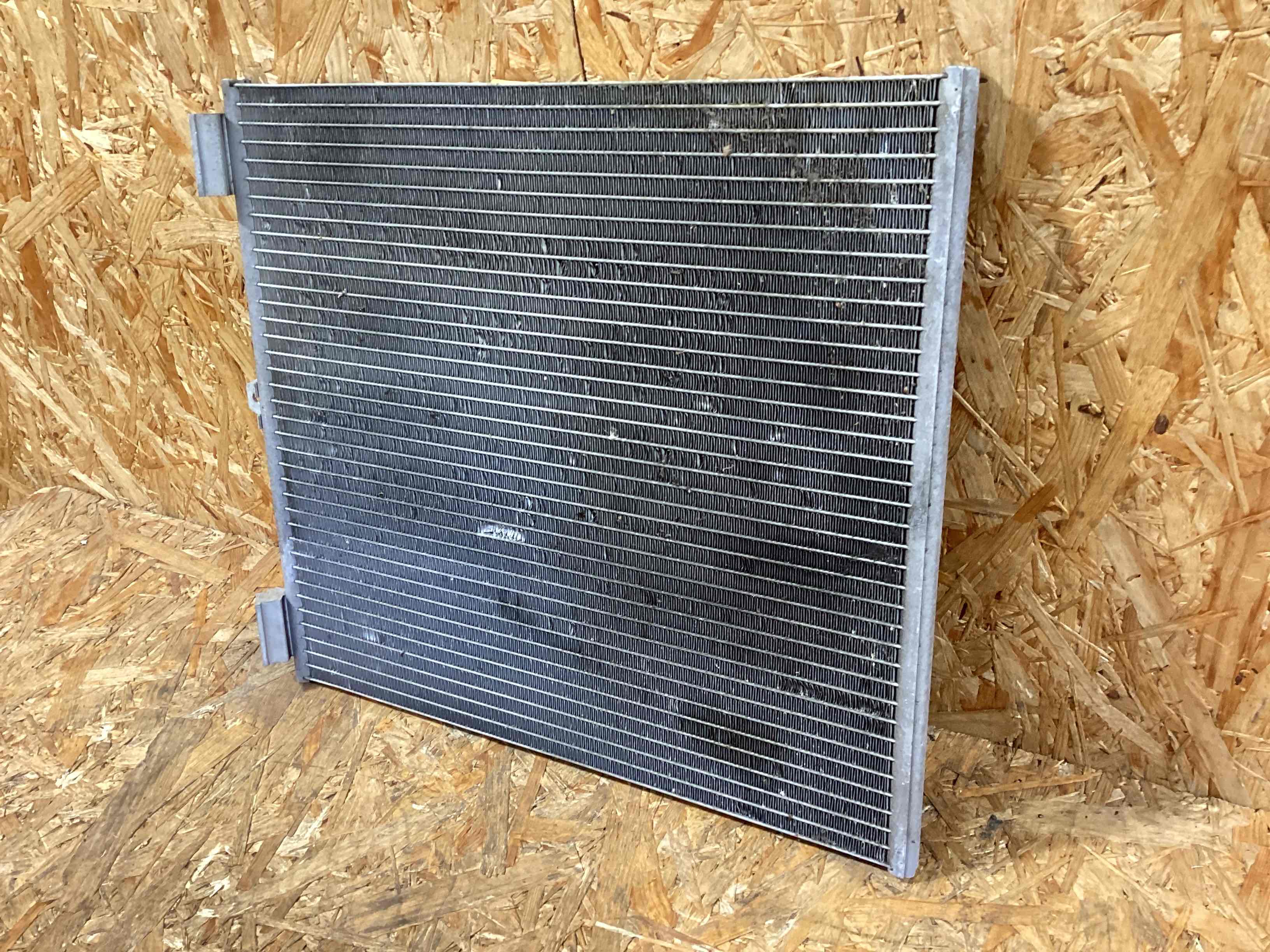 Радиатор кондиционера Porsche 911 030326-120