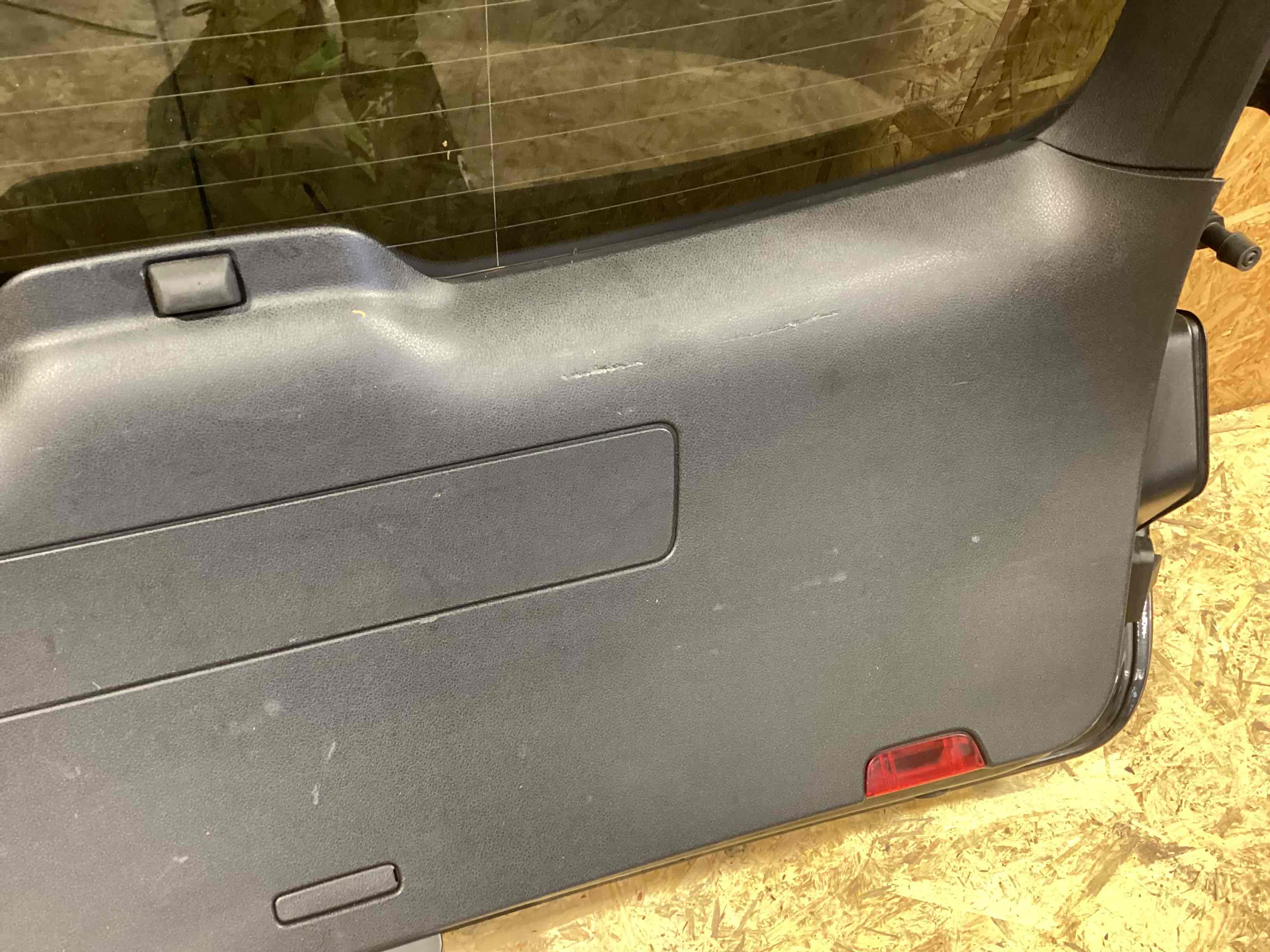 Крышка багажника, дверь багажника Porsche Macan 030426-102