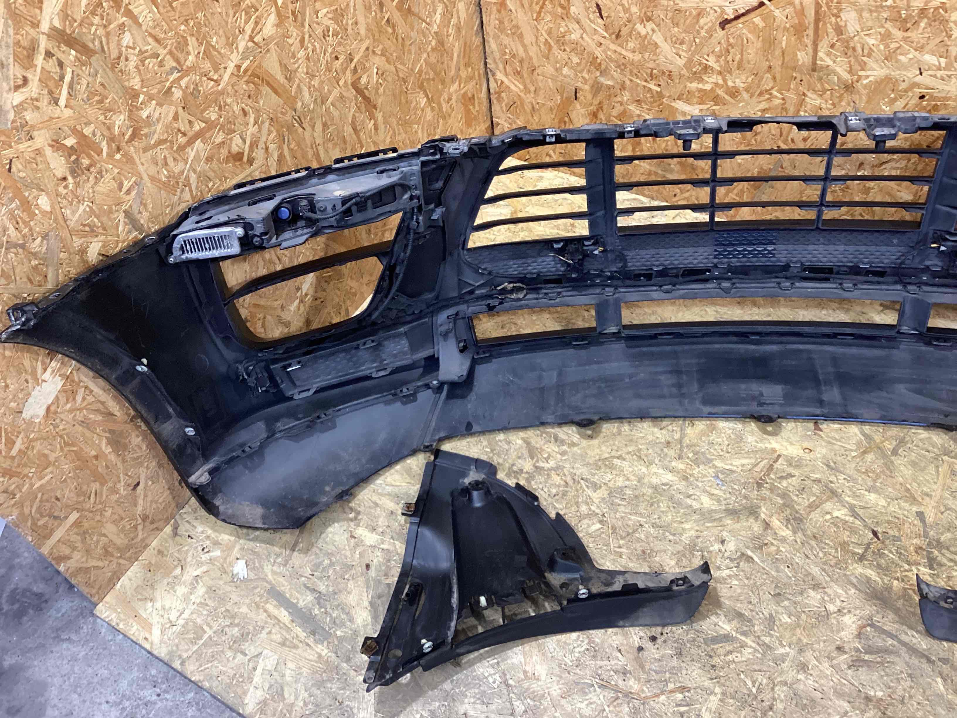 Бампер передний Porsche Macan 030426-103