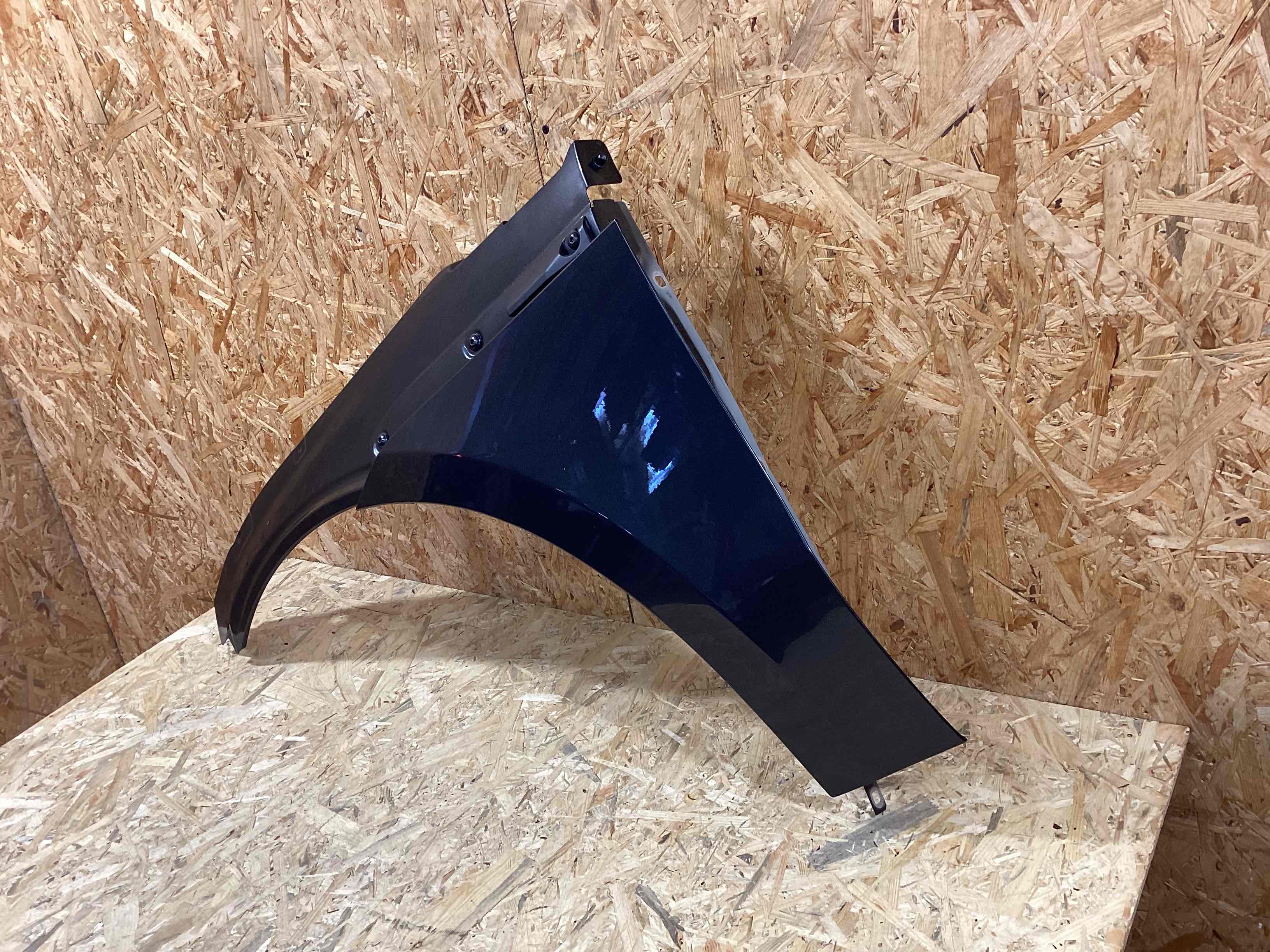 Крыло переднее правое Porsche Macan 030426-108