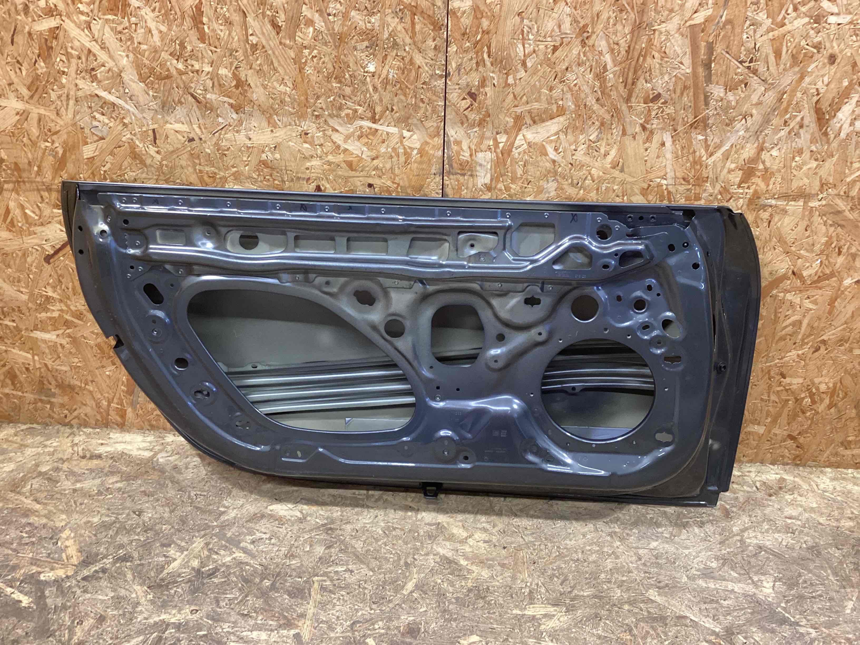 Дверь передняя левая Porsche 911 030626-110