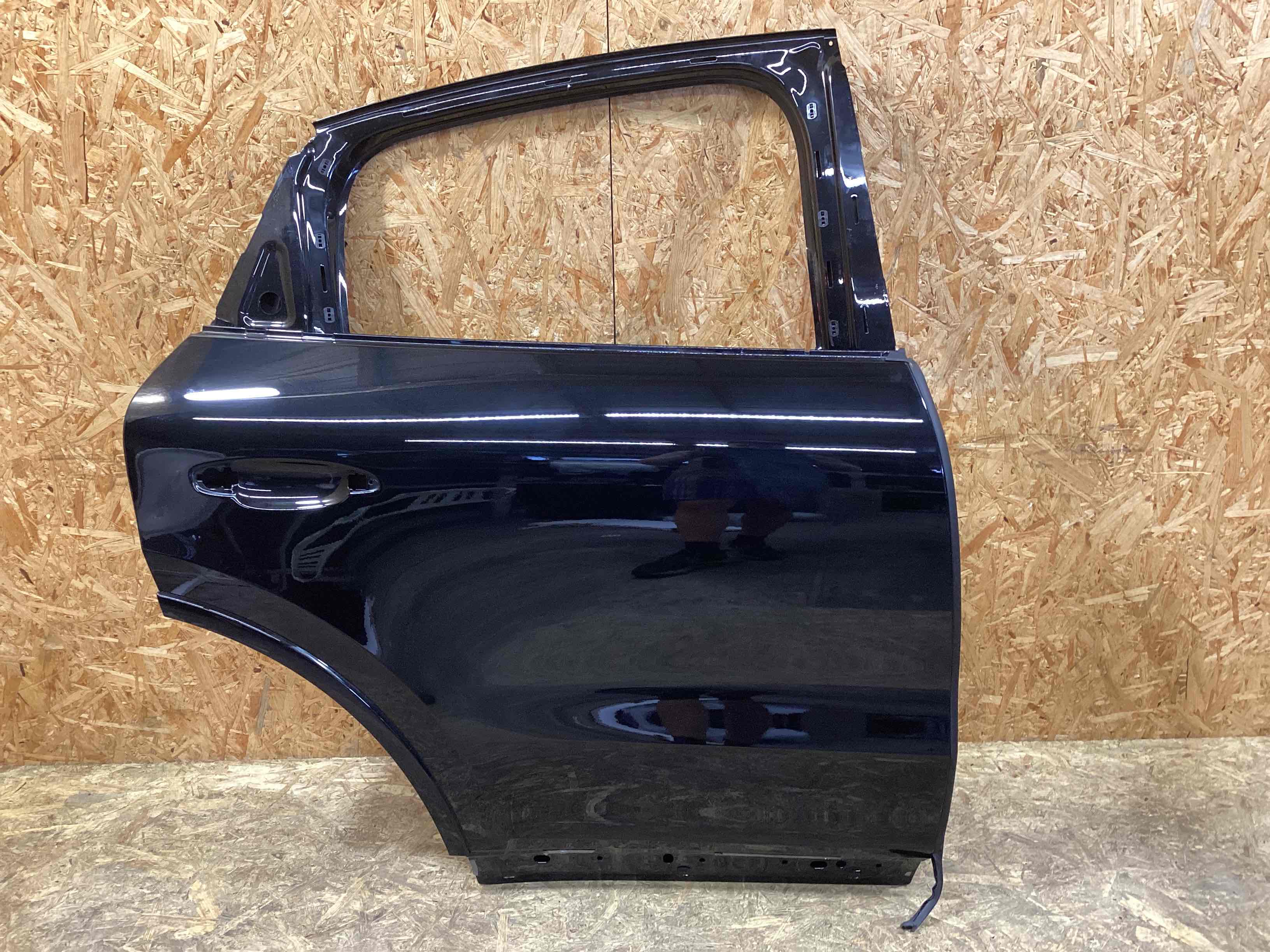 Дверь задняя правая Porsche Cayenne 030626-111