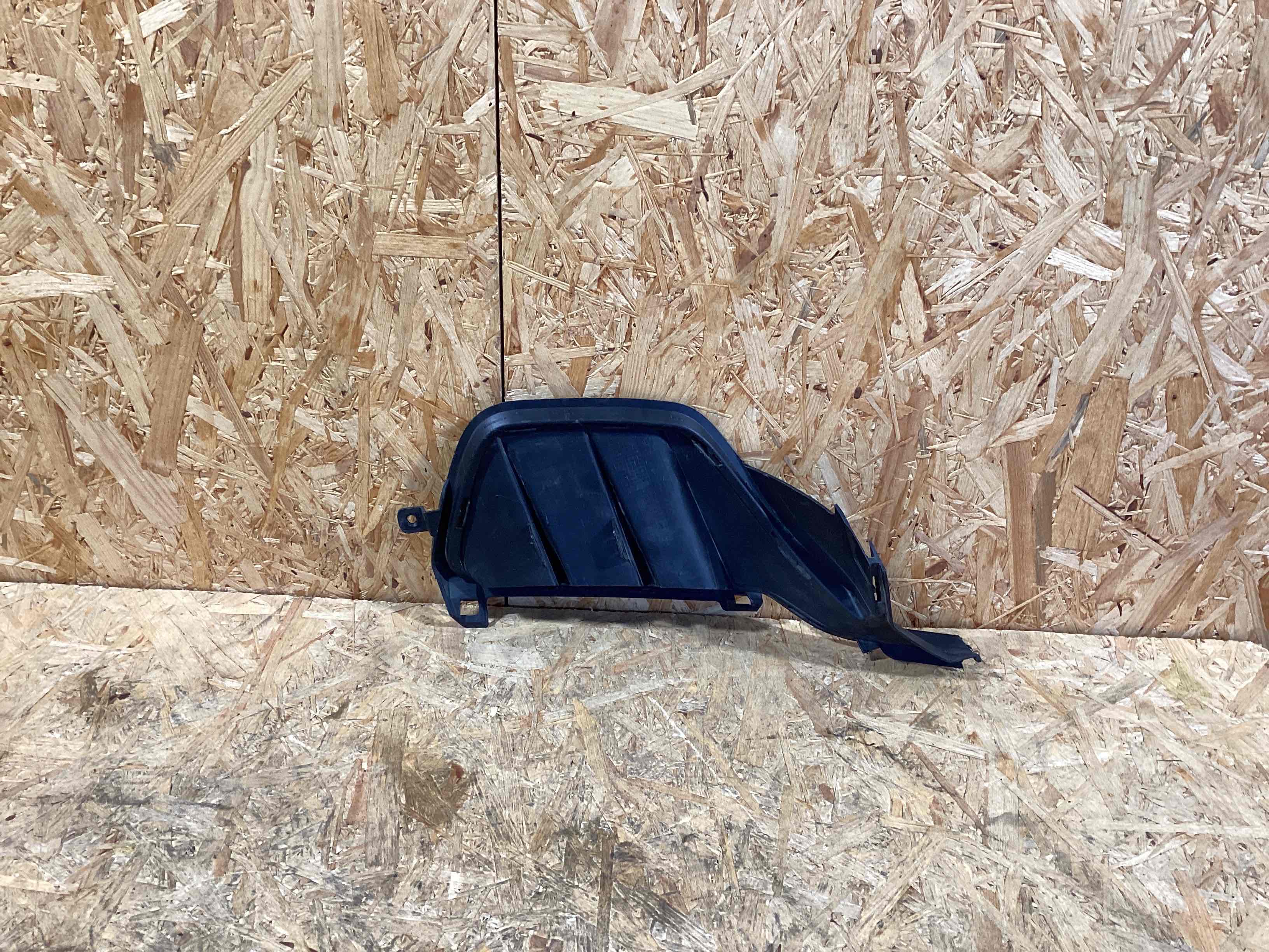Заглушка, вставка (решетка) в бампер Porsche Taycan 030724-103