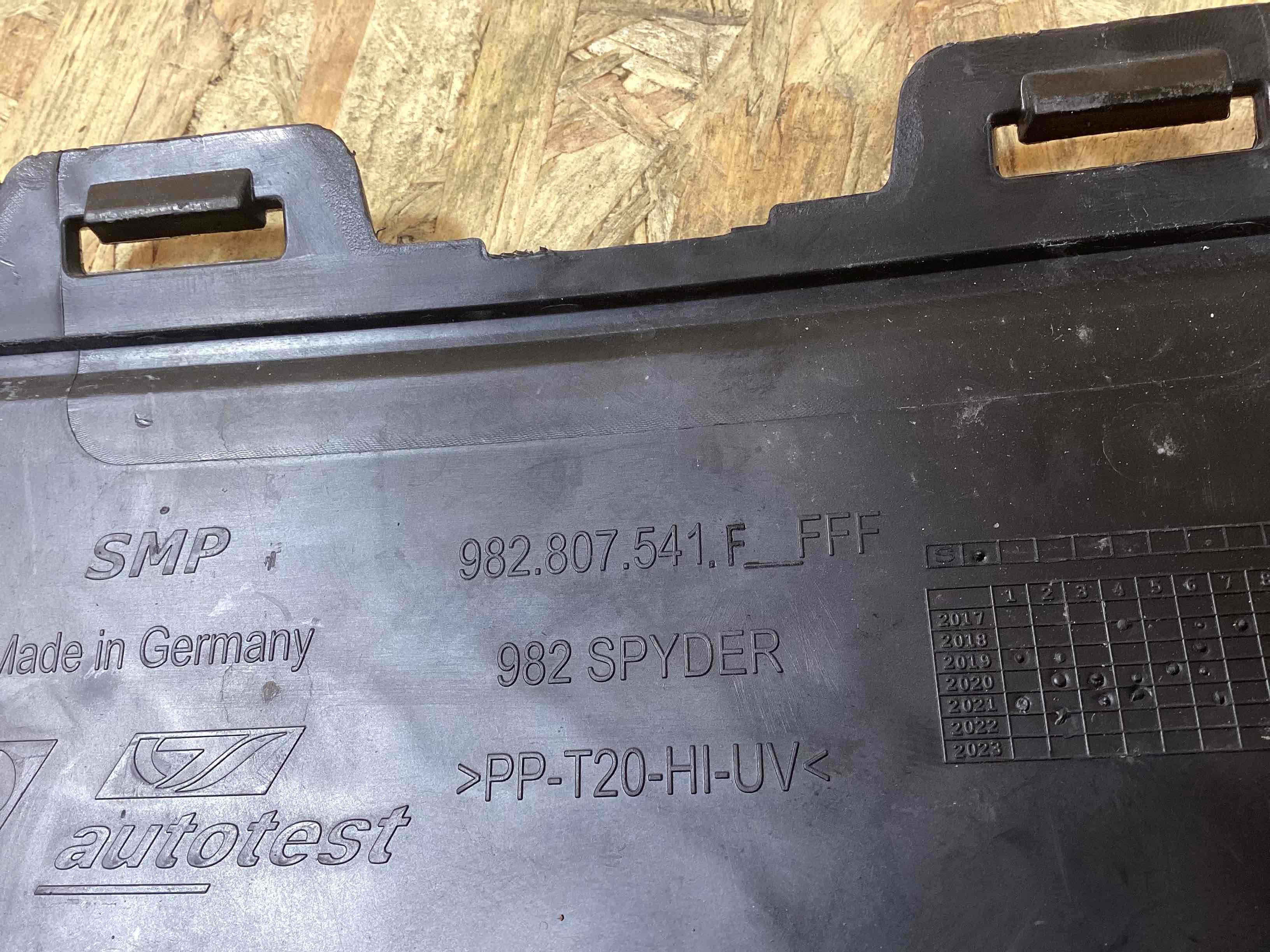 Юбка бампера нижняя Porsche Boxster 718 030726-129