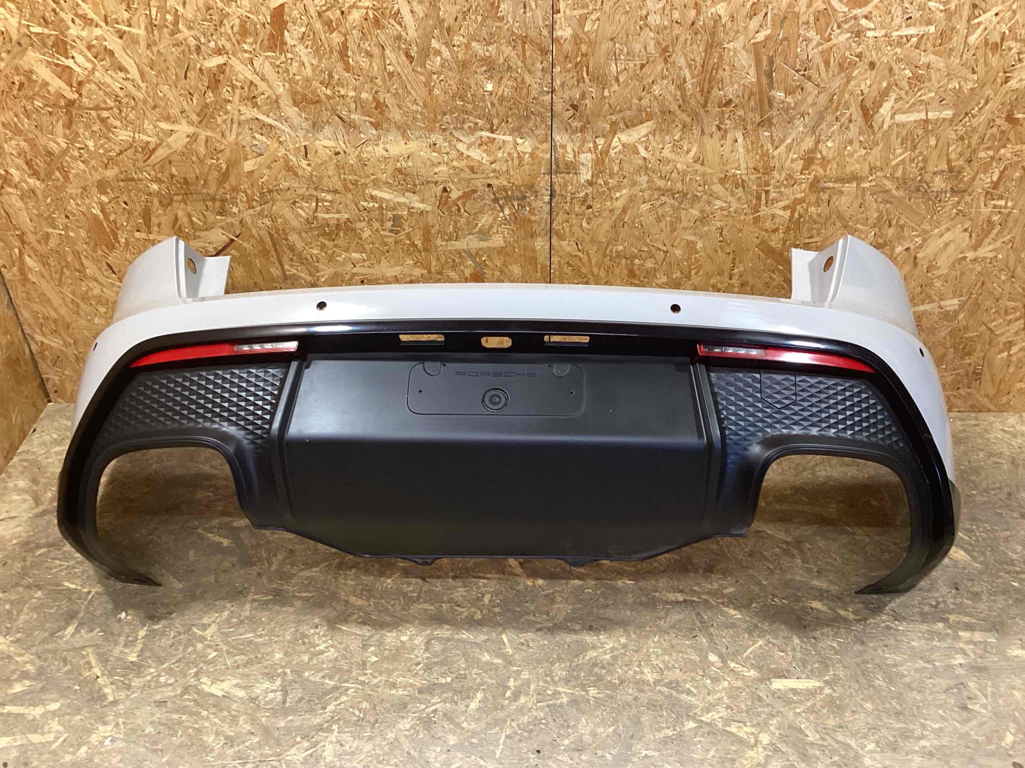 Бампер задний Porsche Macan 030726-130
