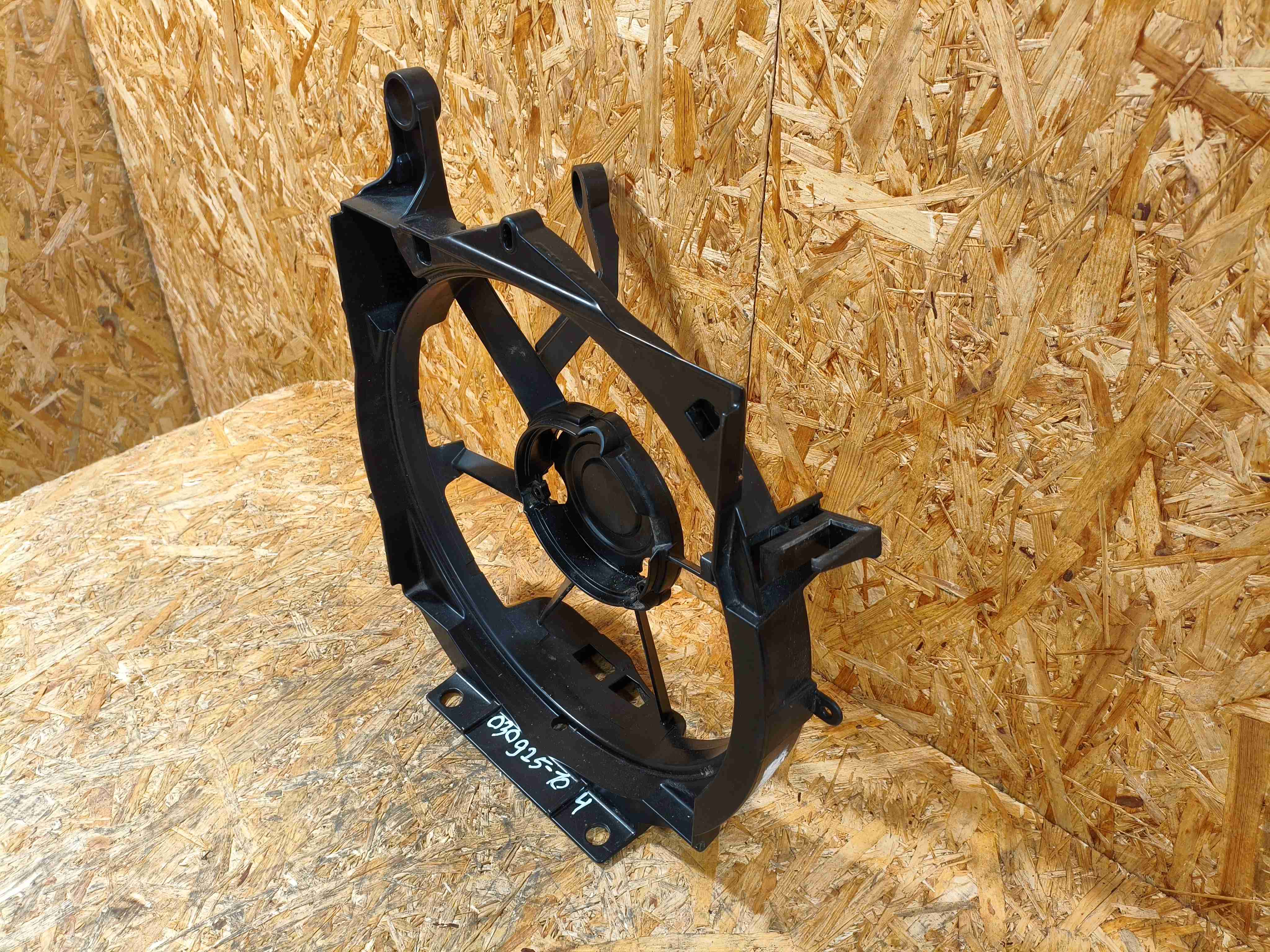 Вентилятор радиатора, вентиляторы Porsche Taycan 030925-104