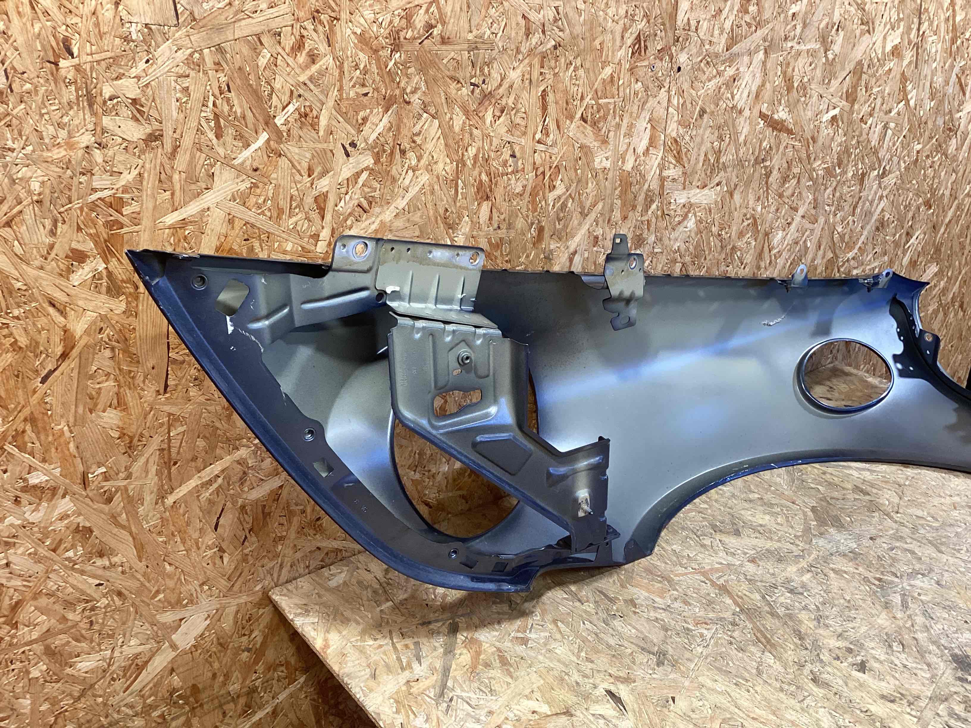 Крило переднє праве Porsche 911 030926-109