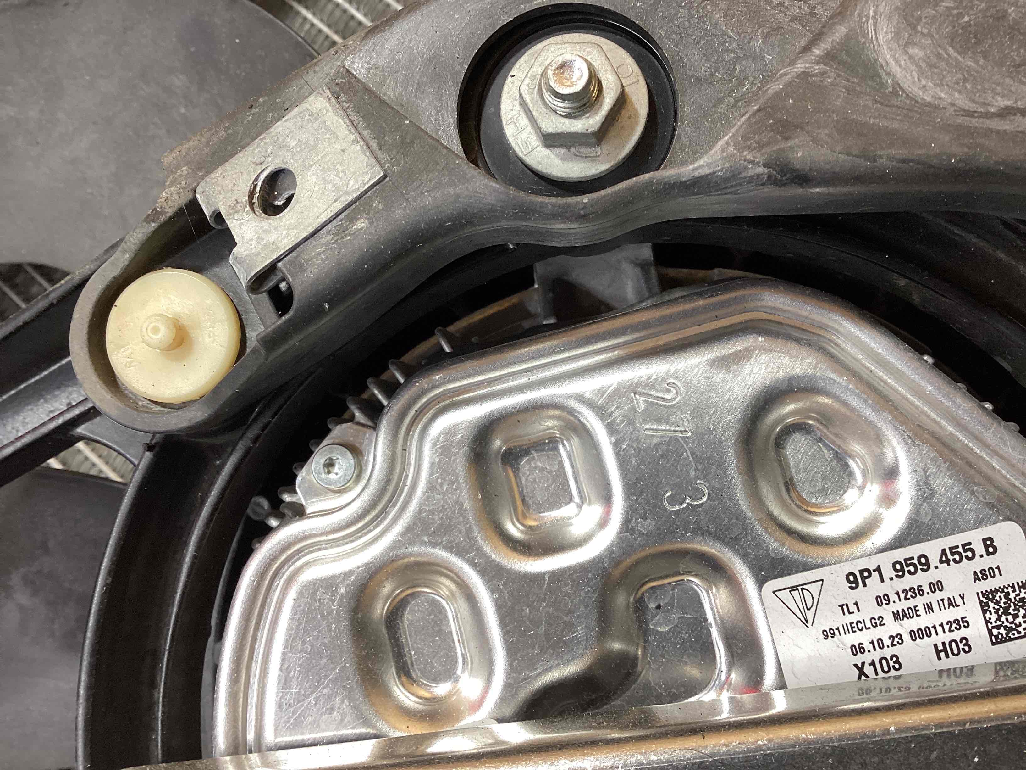 Вентилятор радиатора, вентиляторы Porsche Boxster 718 031125-102