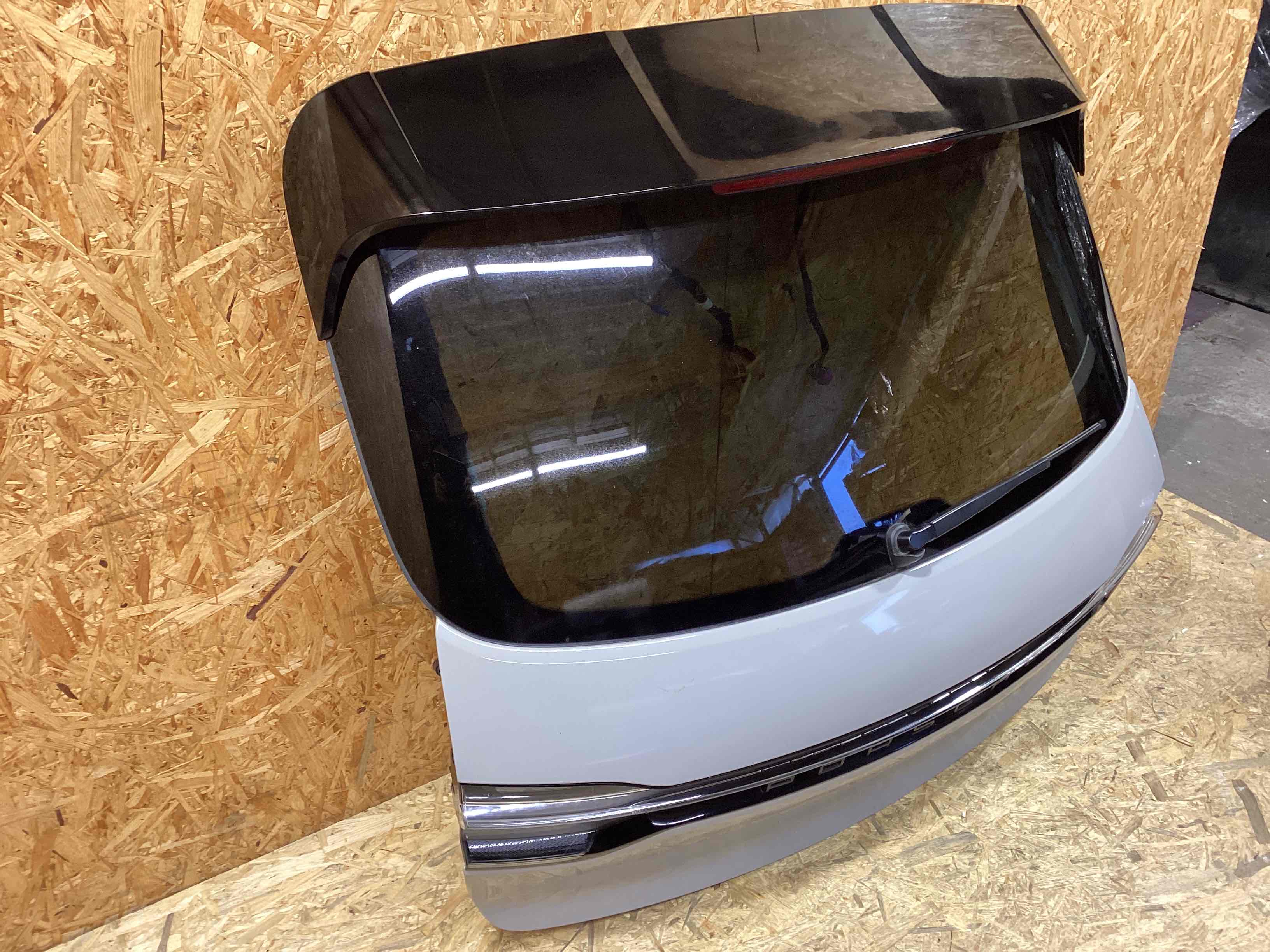 Крышка багажника, дверь багажника Porsche Macan 040226-101