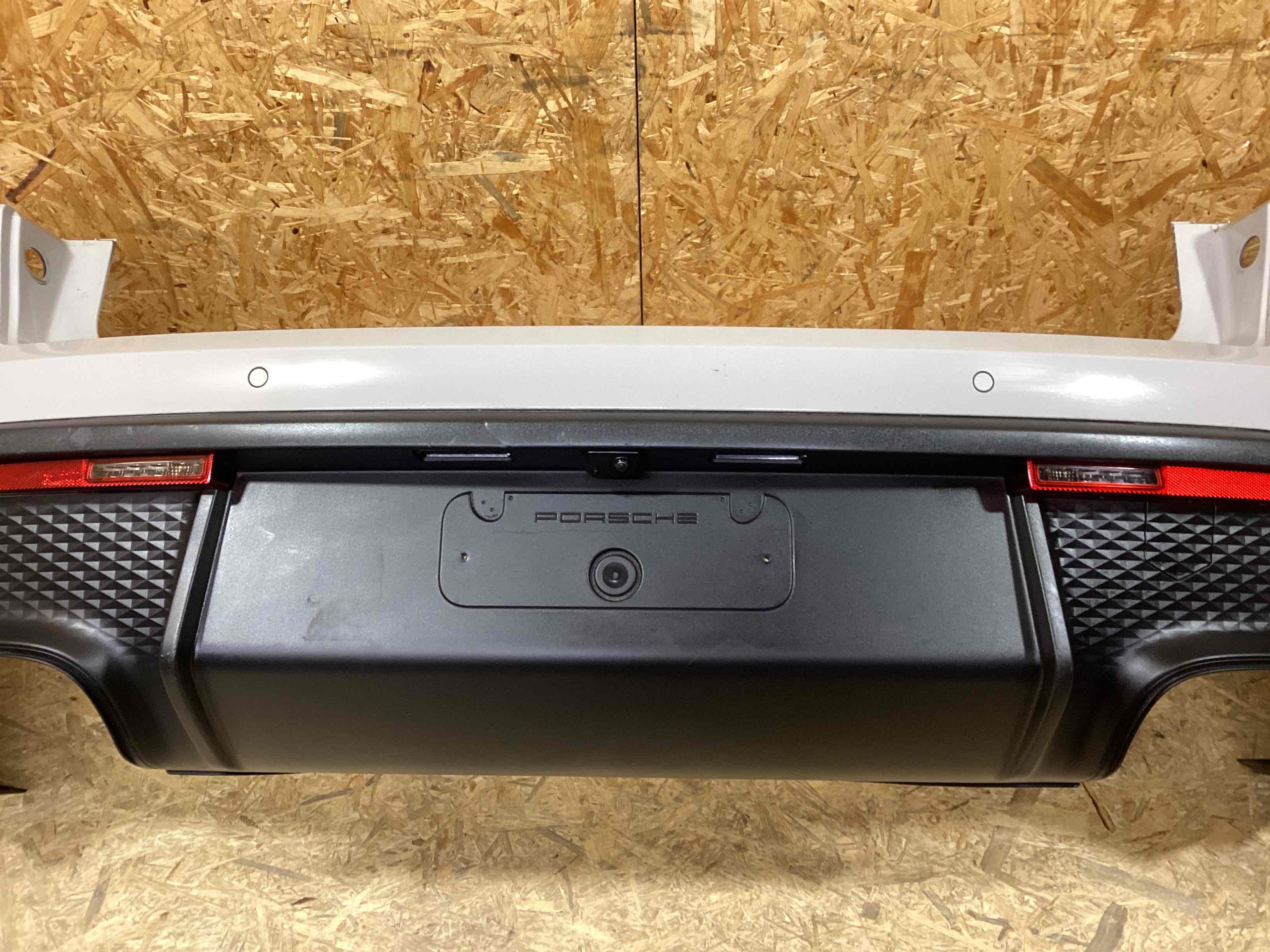 Крышка багажника, дверь багажника Porsche Macan 040226-101